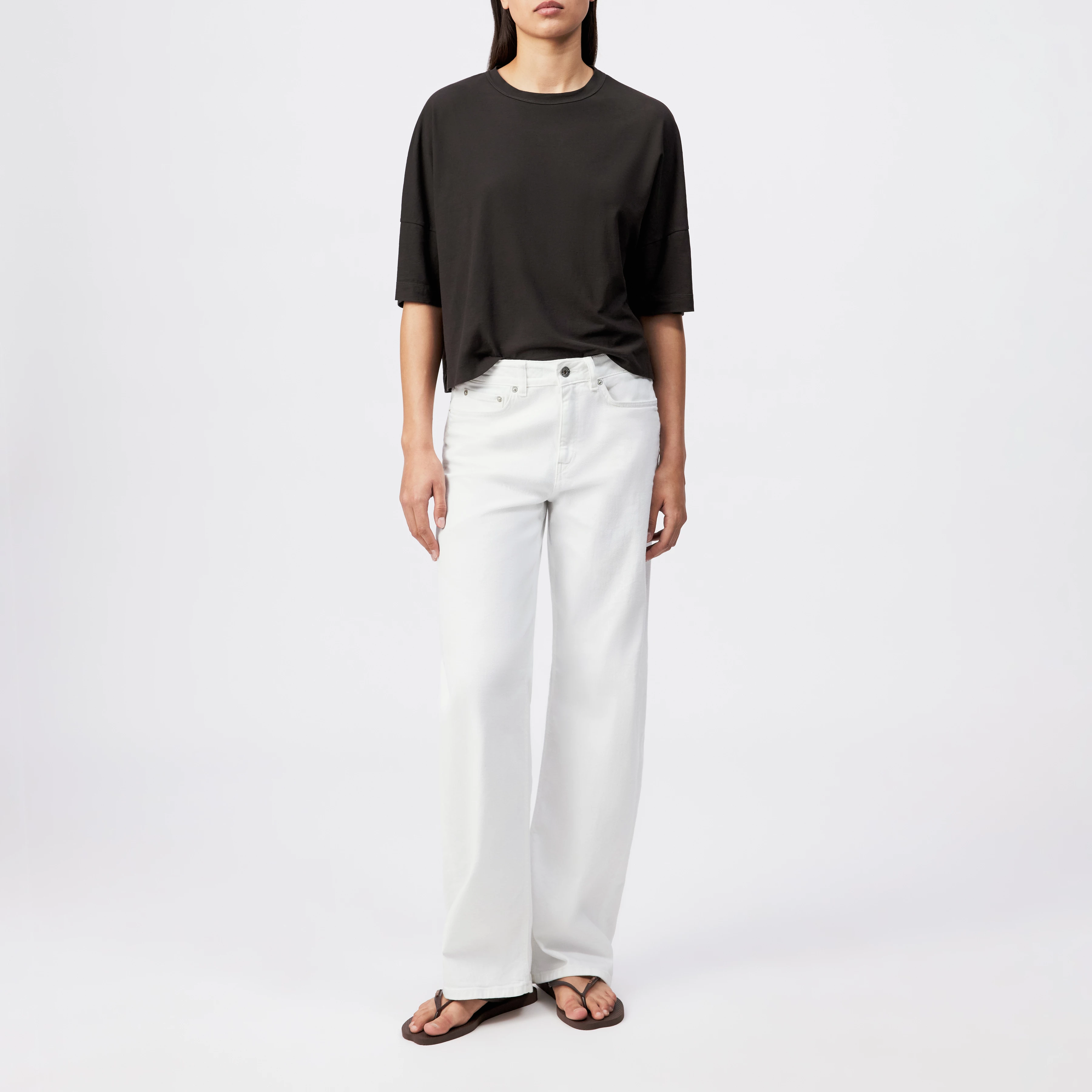 KUSIA - Casual cotton crepe T-shirt - women - brown - Ganzkörper-Frontansicht