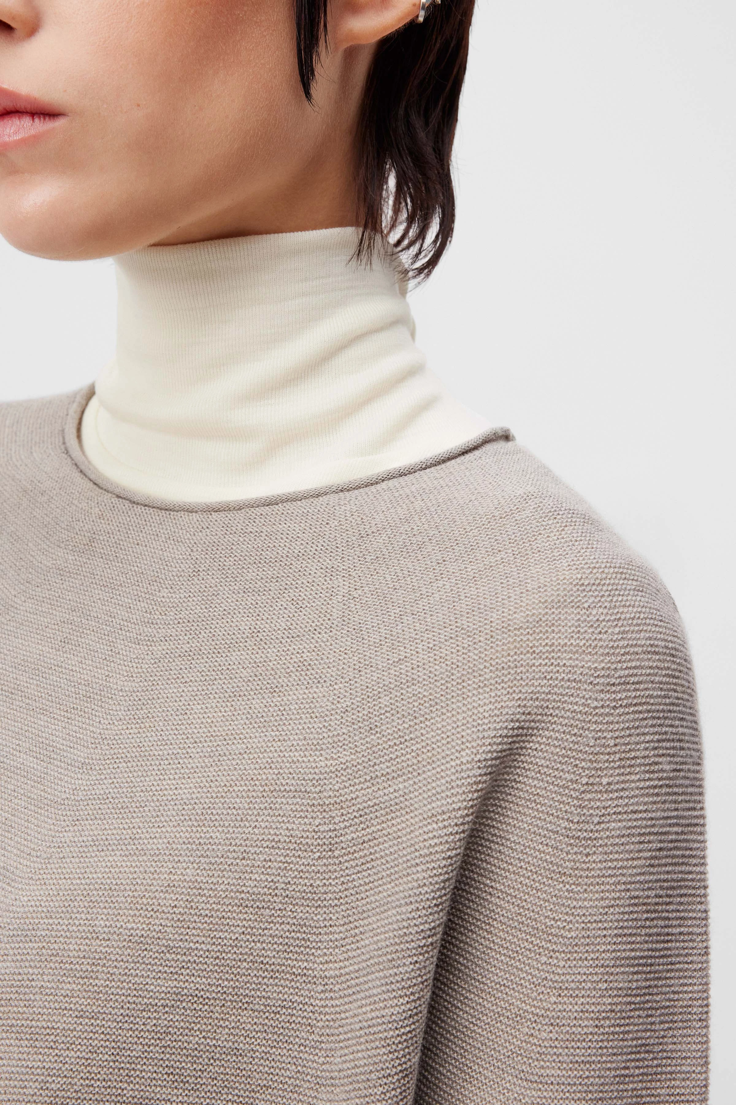 MAILA - Rundhalspullover aus Merinowolle - Damen - beige - Seitenansicht