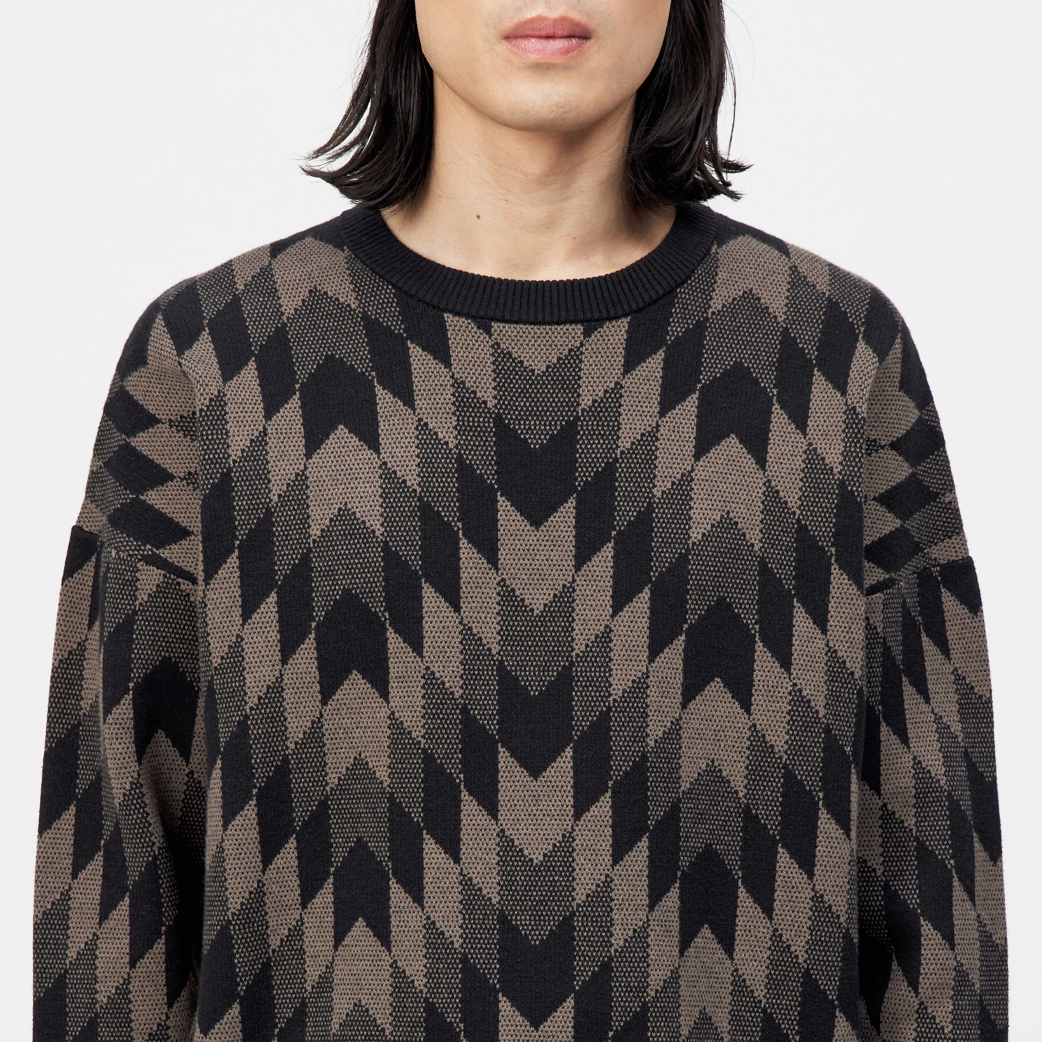 NEELIO - Pullover in Rautenjacquard - Herren - schwarz - Detailansicht am Model