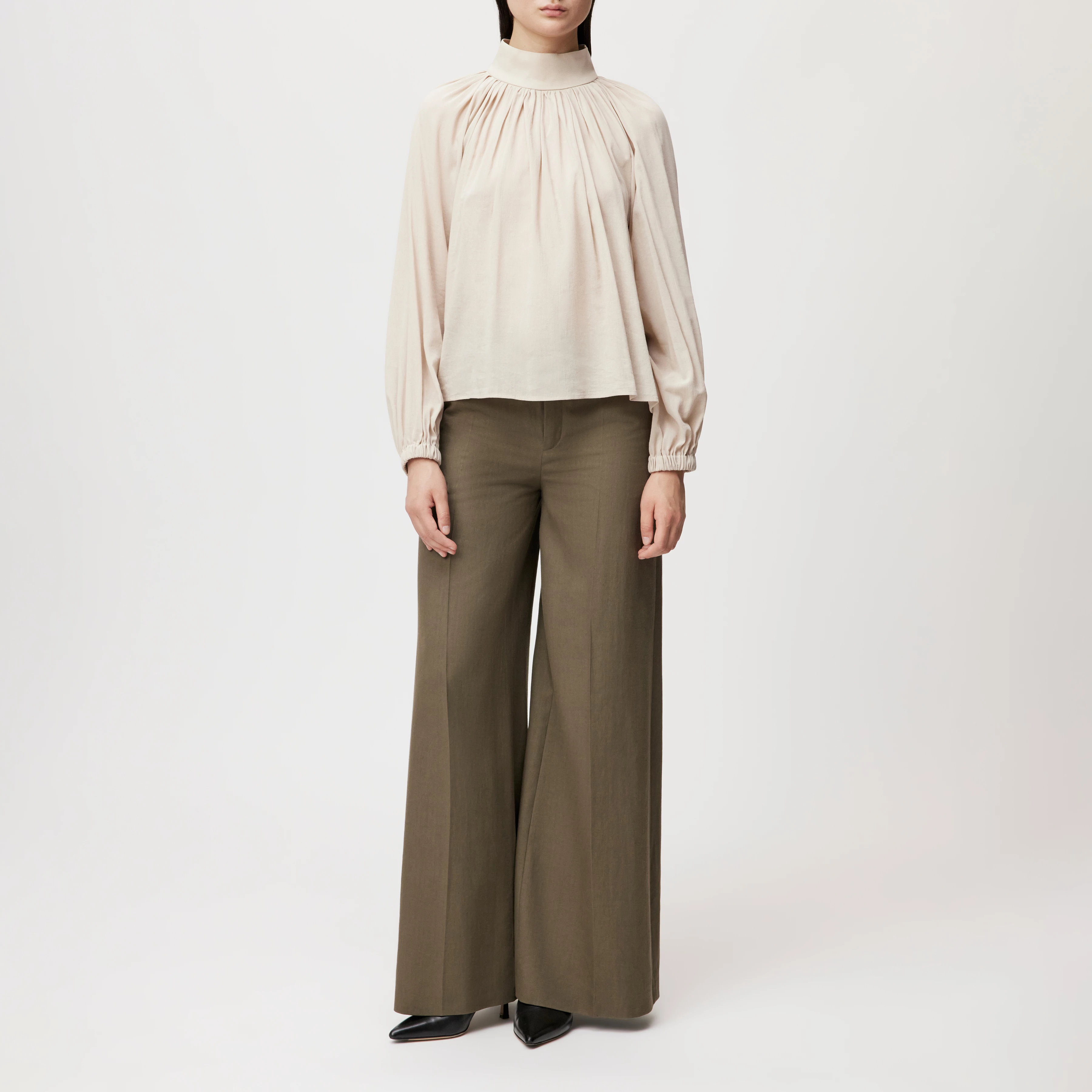 DUMONDA - Boho blouse in cotton viscose crepe - women - beige - Ganzkörper-Frontansicht