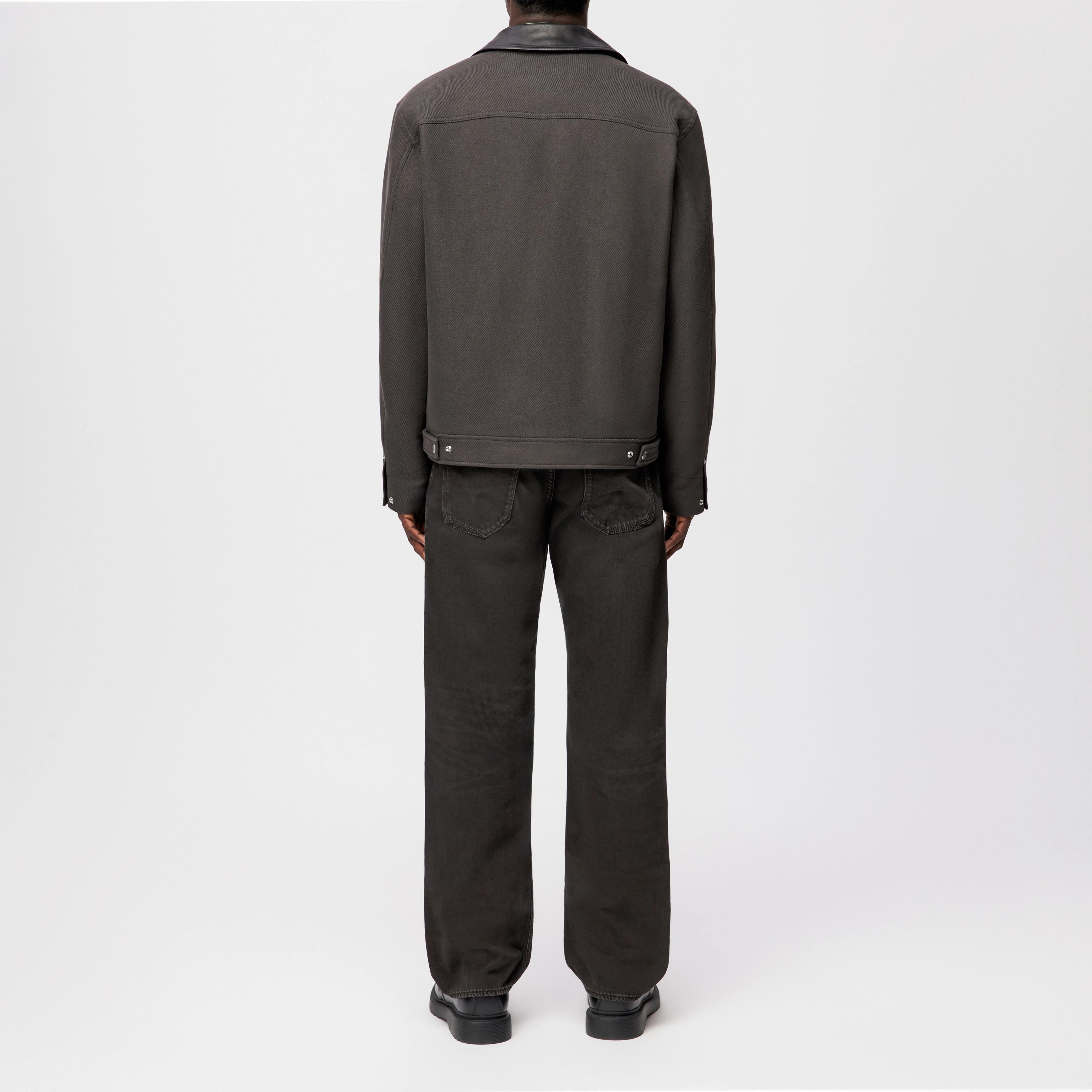 BAGGZY - Relaxed Fit Jeans in Dark-Brown Denim - Herren - braun - Rückansicht