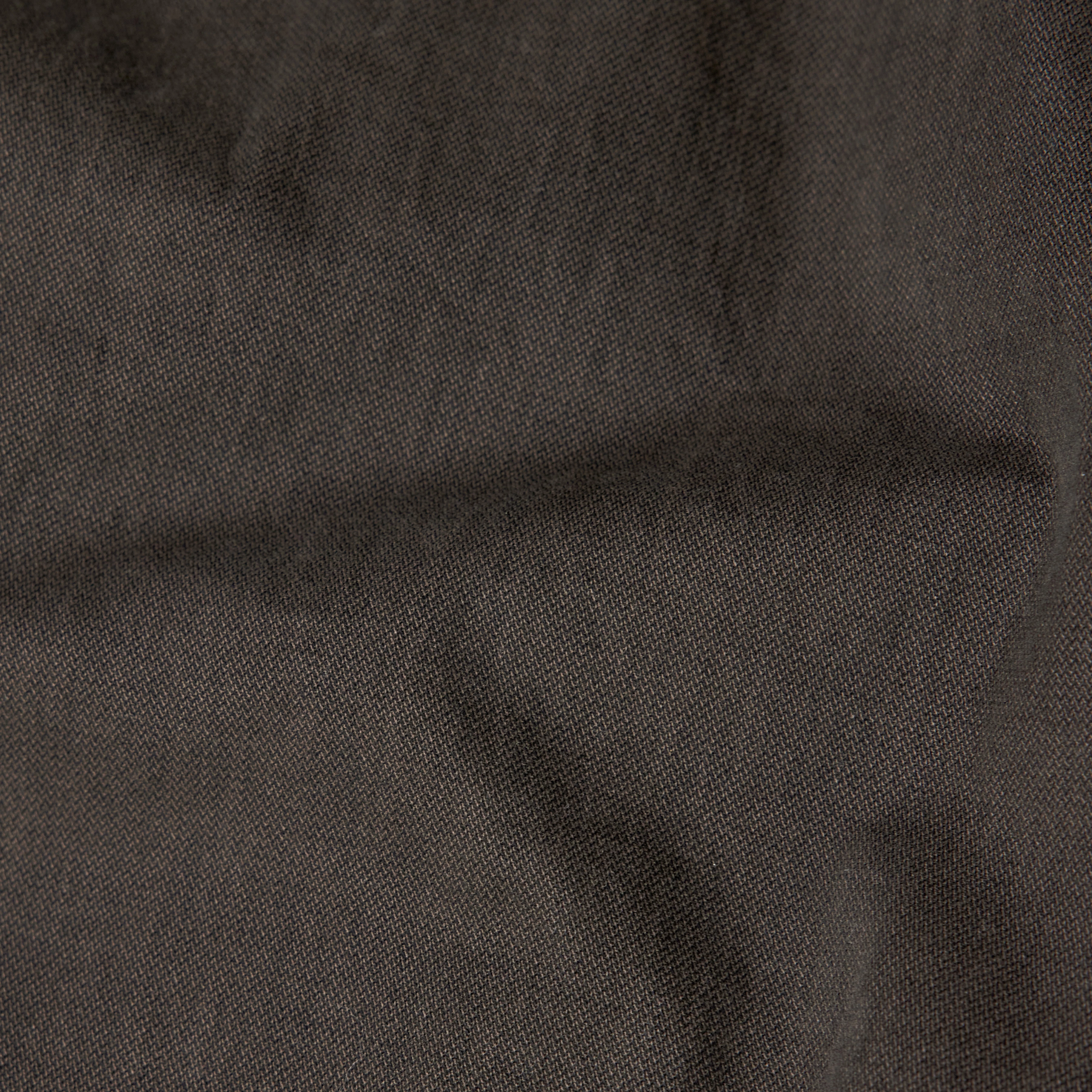 FAGO - Modern chinos in cotton blend - men - brown - Materialbild (B2C)