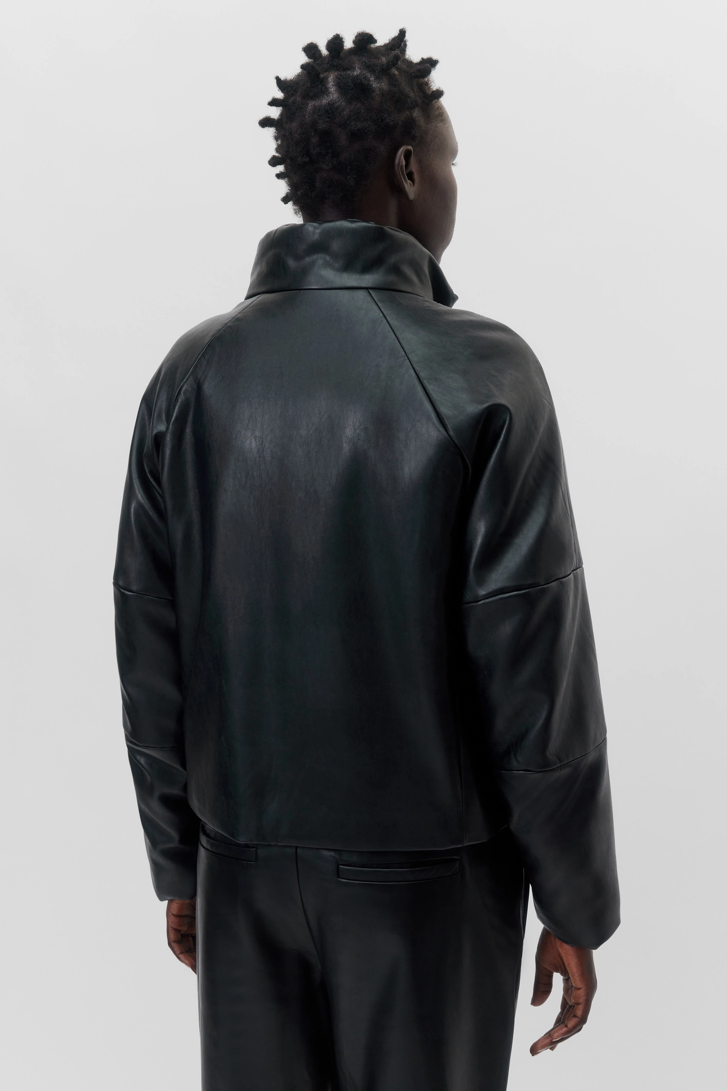 TRURO - puffer jacket in leather look - women - black - Rückansicht