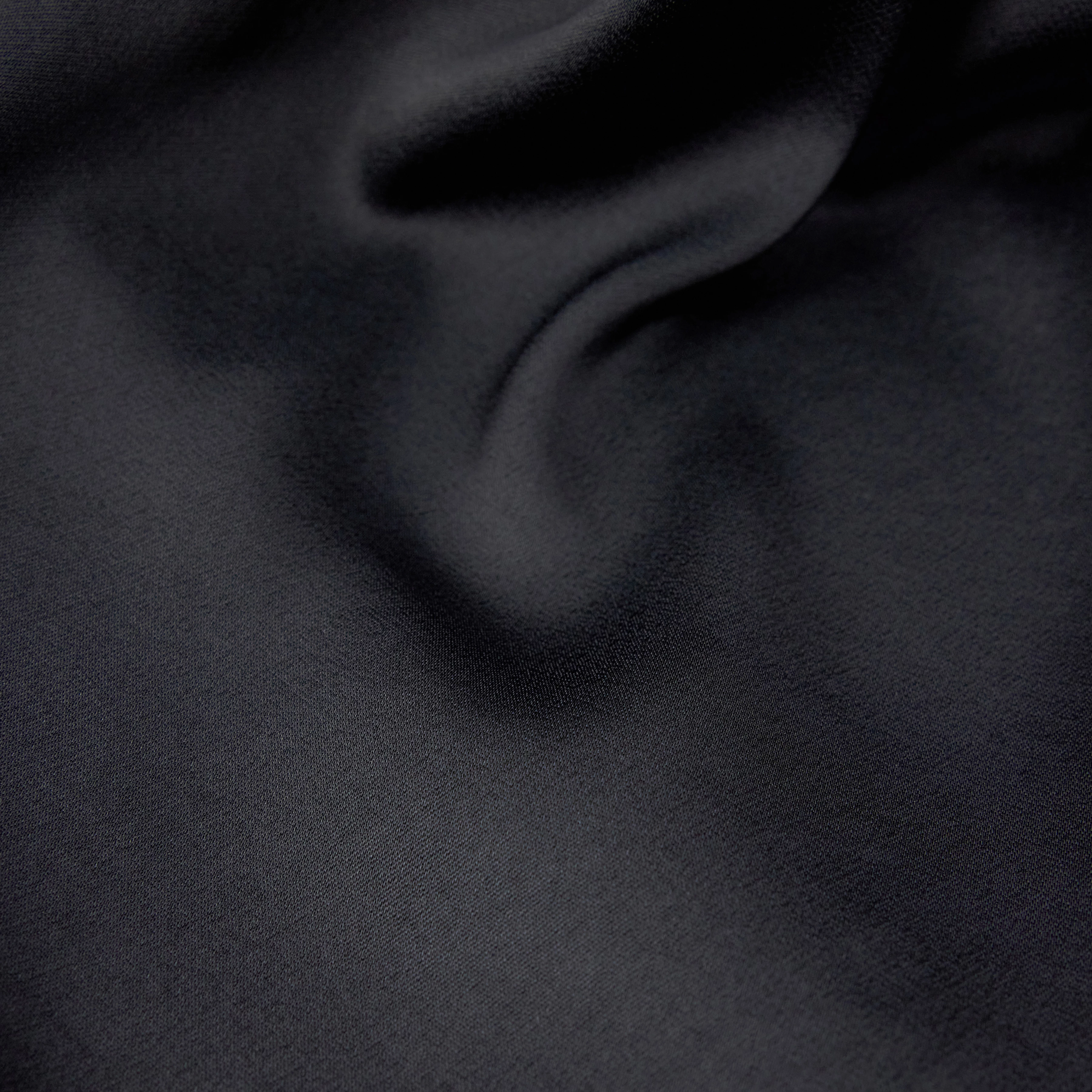 IDONEA - Midirock mit elastischem Bund in Satin - Damen - schwarz - Materialbild (B2C)