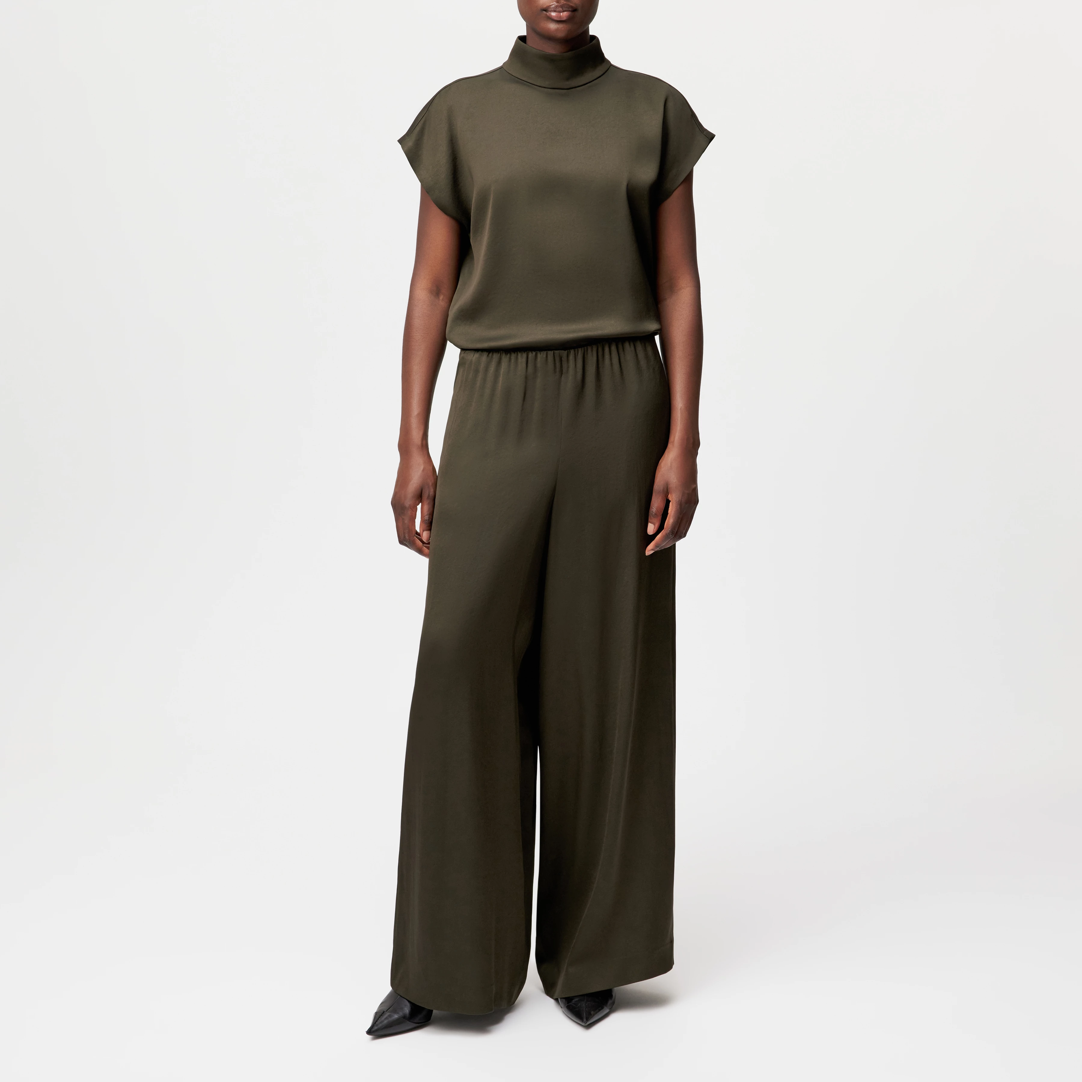 TWEEZER - Wide trousers in satin - women - green - Ganzkörper-Frontansicht