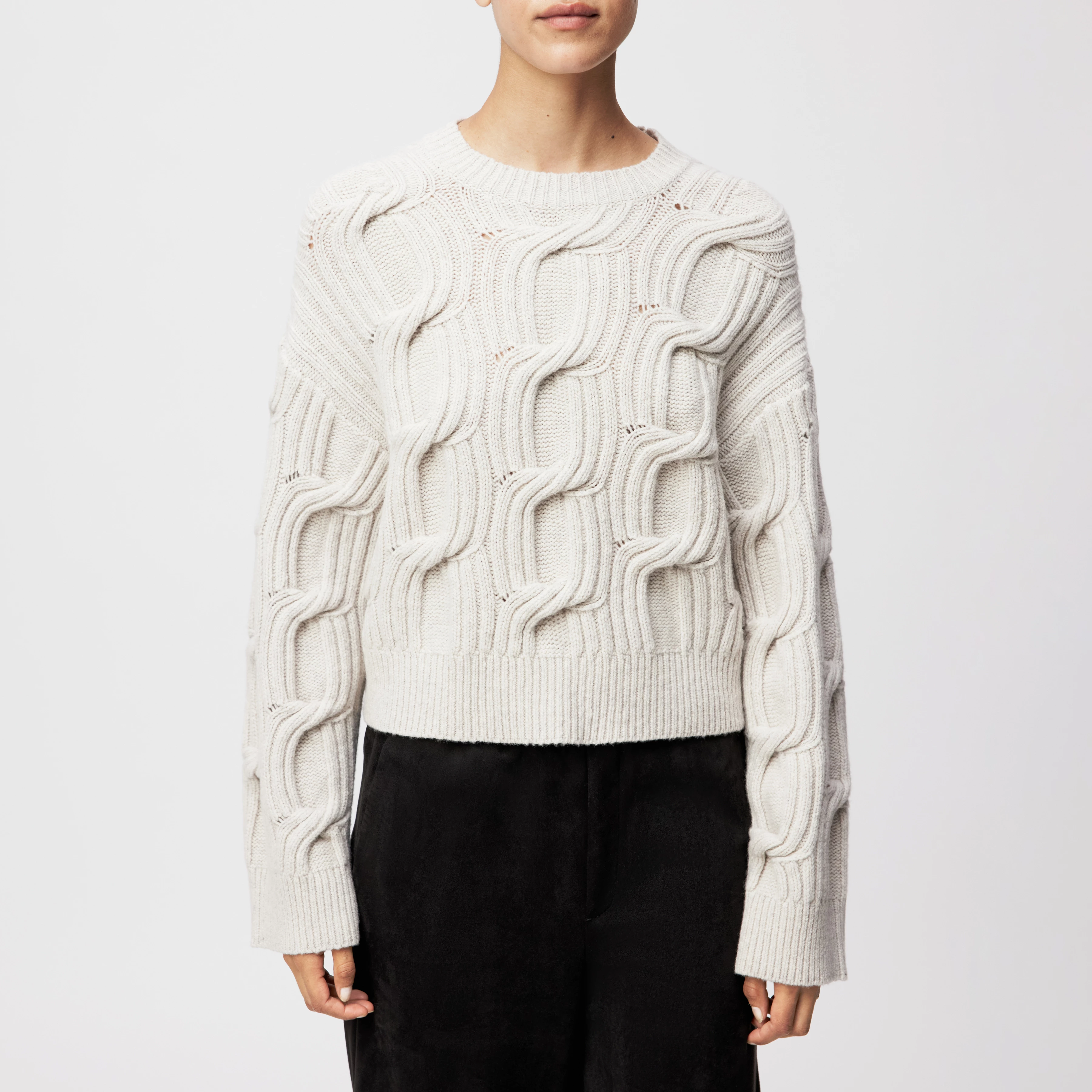 MALESE_2 - Verkürzter Pullover in Schurwolle - Damen - beige - Frontansicht