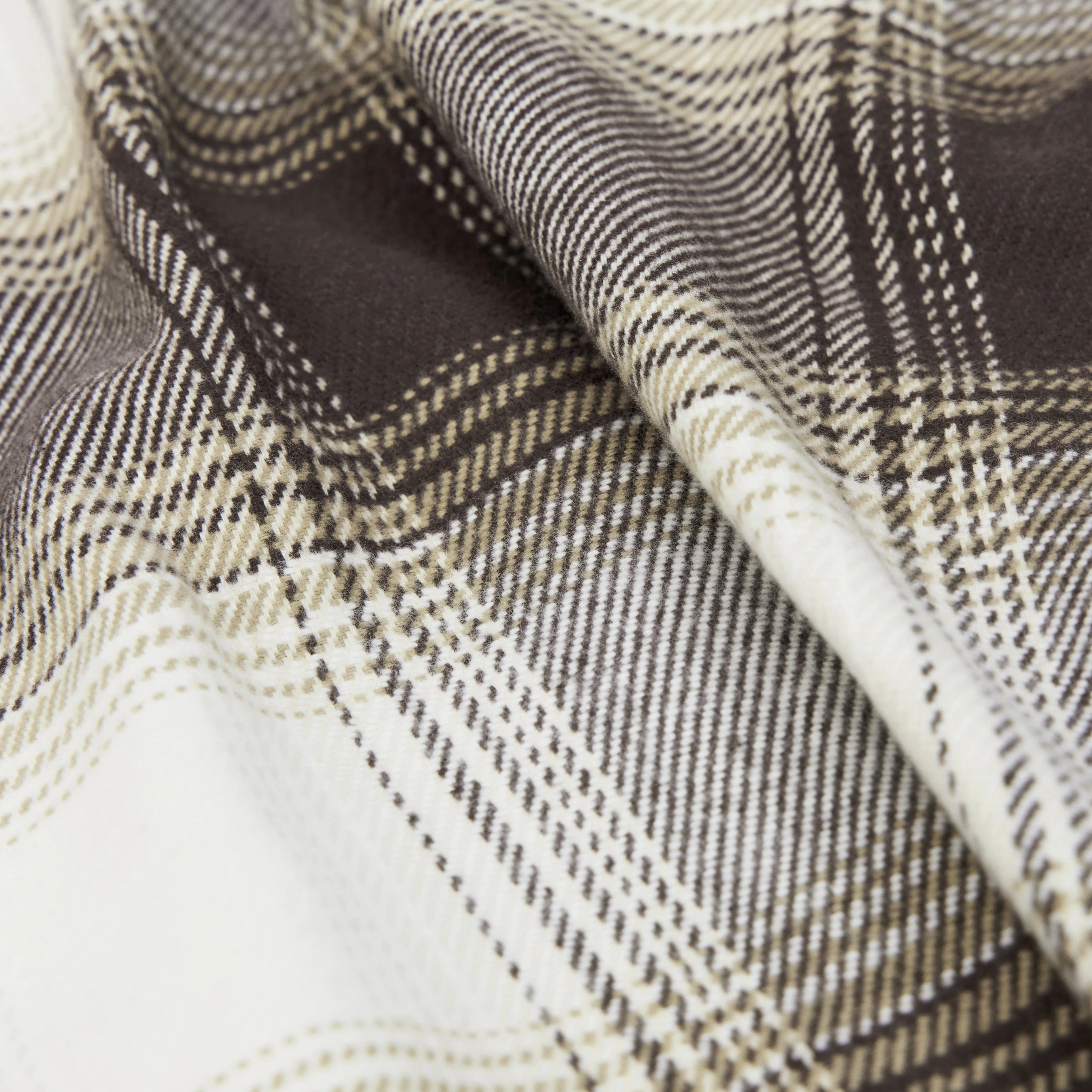 DIEGGO - Overshirt with breast pocket in check - men - brown - Materialbild (B2C)