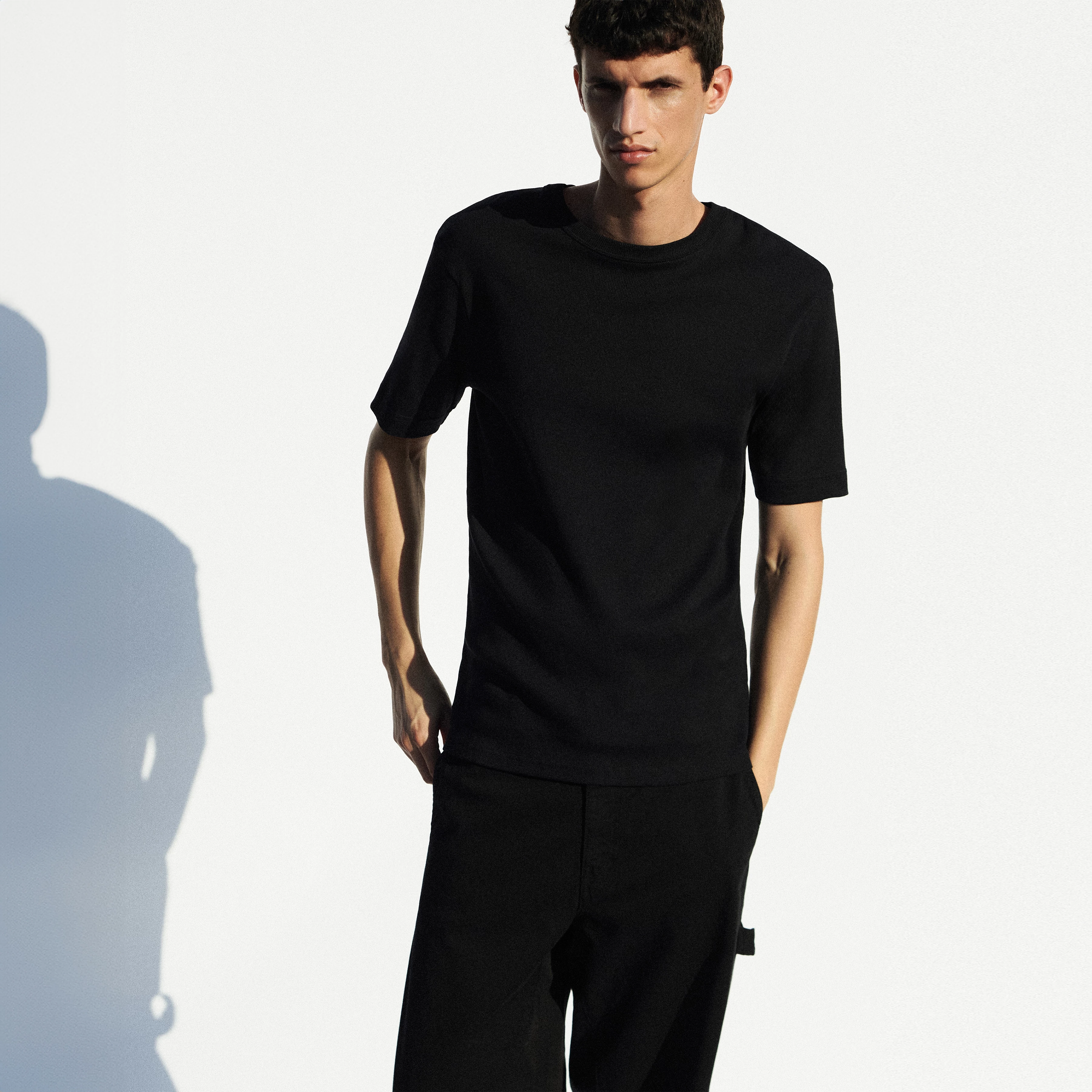 ENIL - Men's slim-fit cotton jersey T-shirt. - men - black