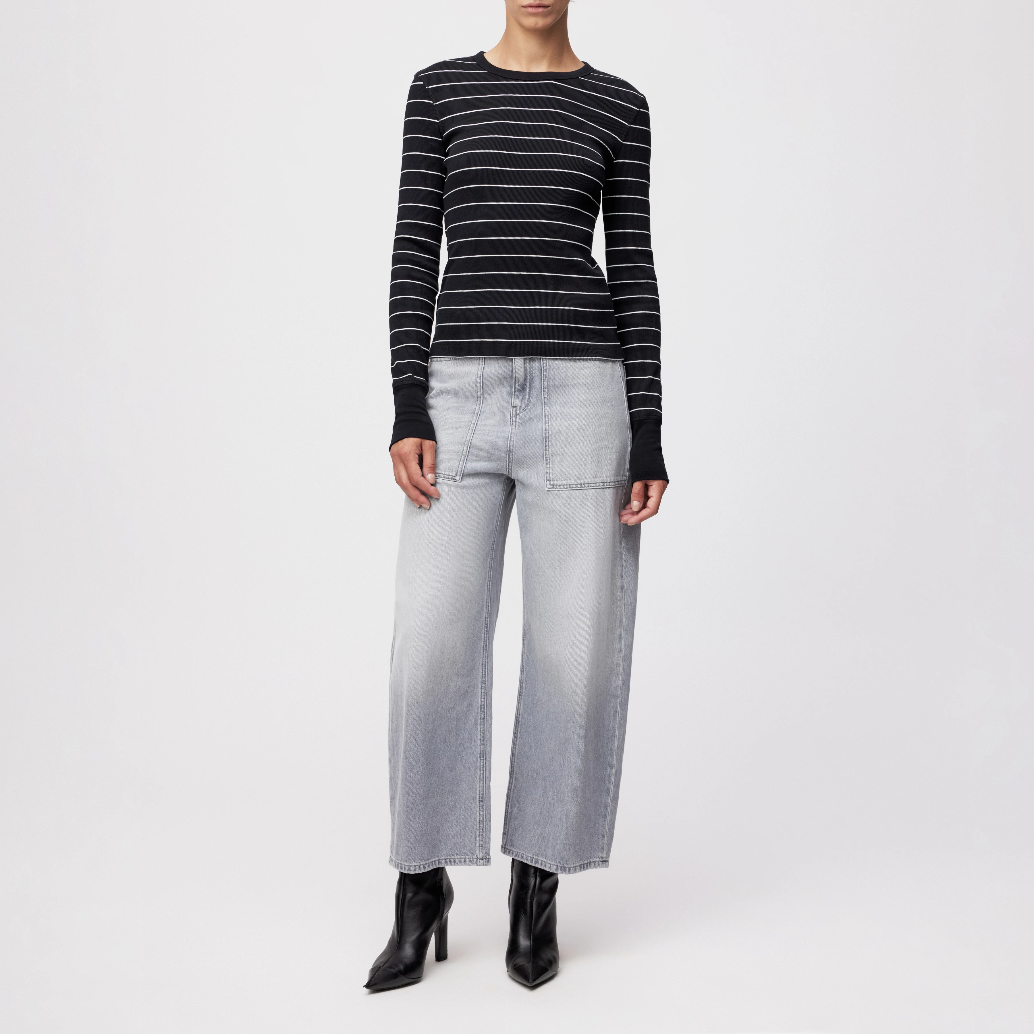 NURIT - Schmales Longsleeve in Baumwoll-Rippe - Damen - schwarz - Ganzkörper-Frontansicht