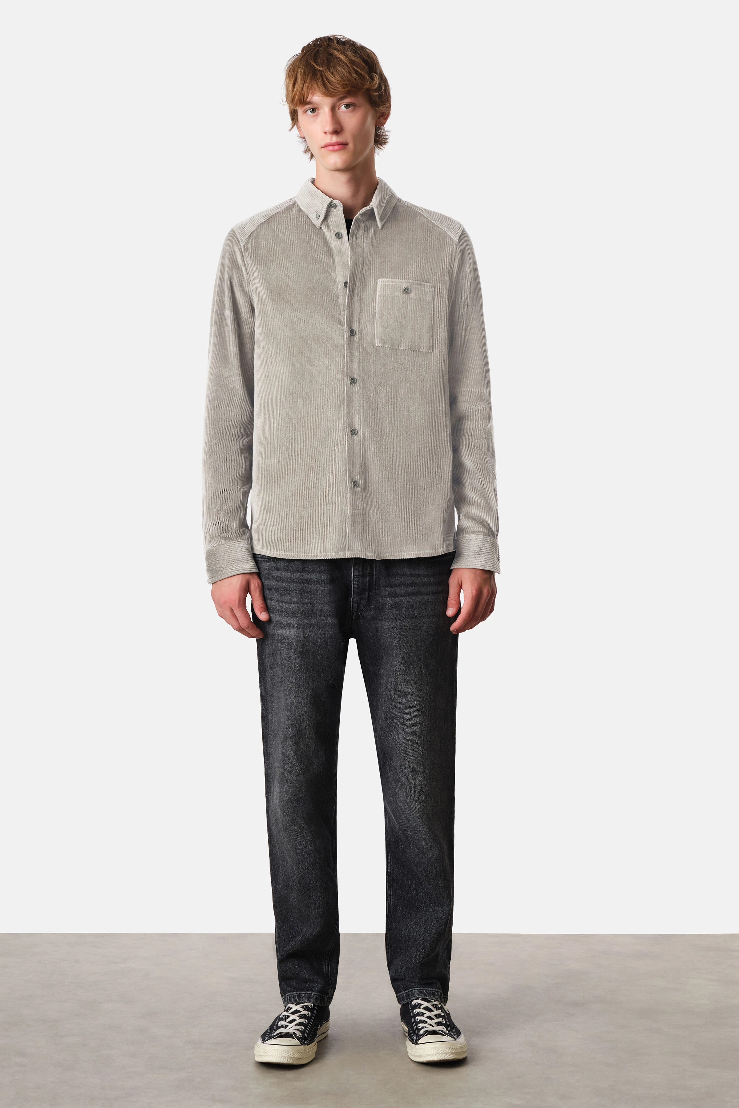 LIET - Button Down Hemd aus Cord - Herren - braun - Ganzkörper-Frontansicht