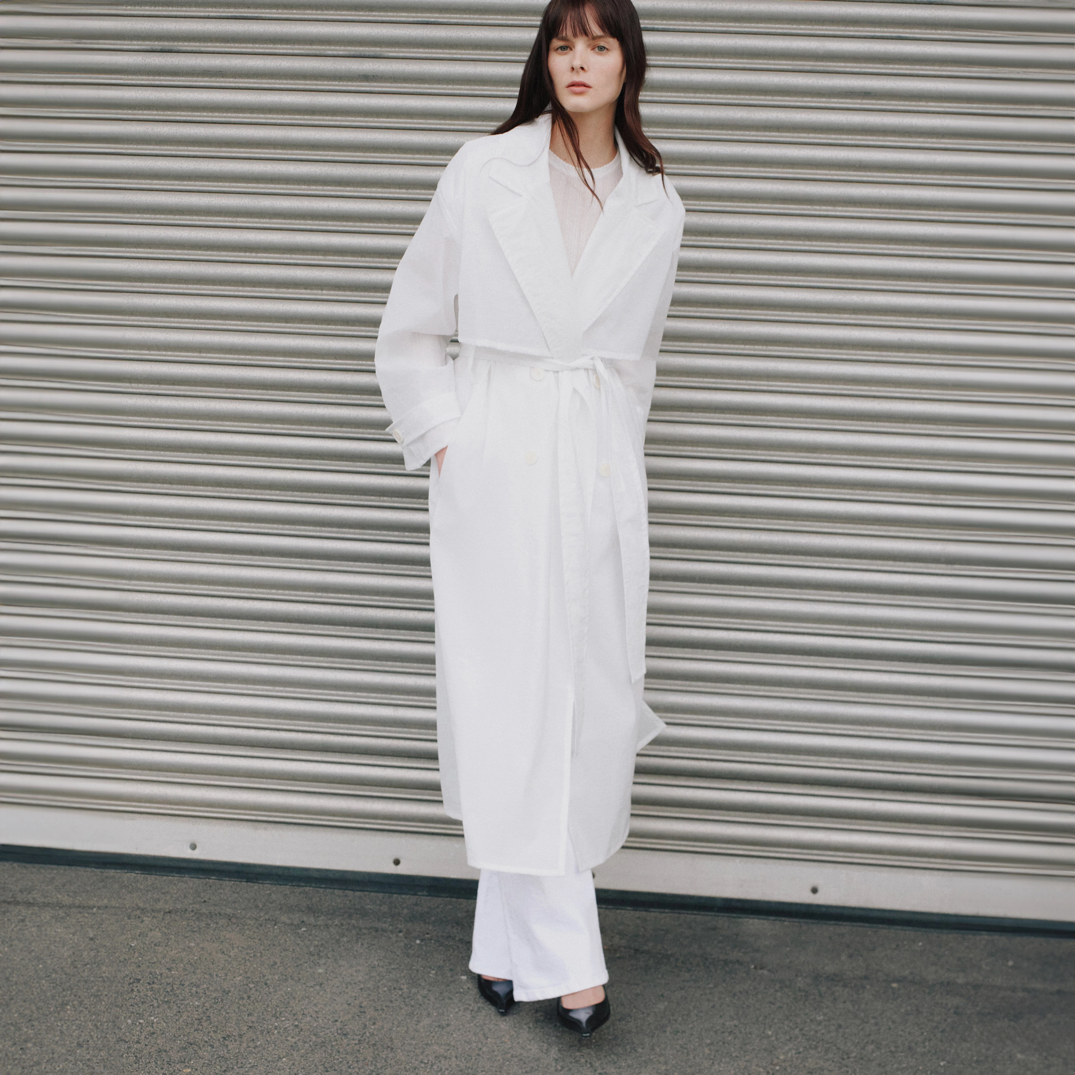 AVETON - Relaxed Fit Coat - women - off white
