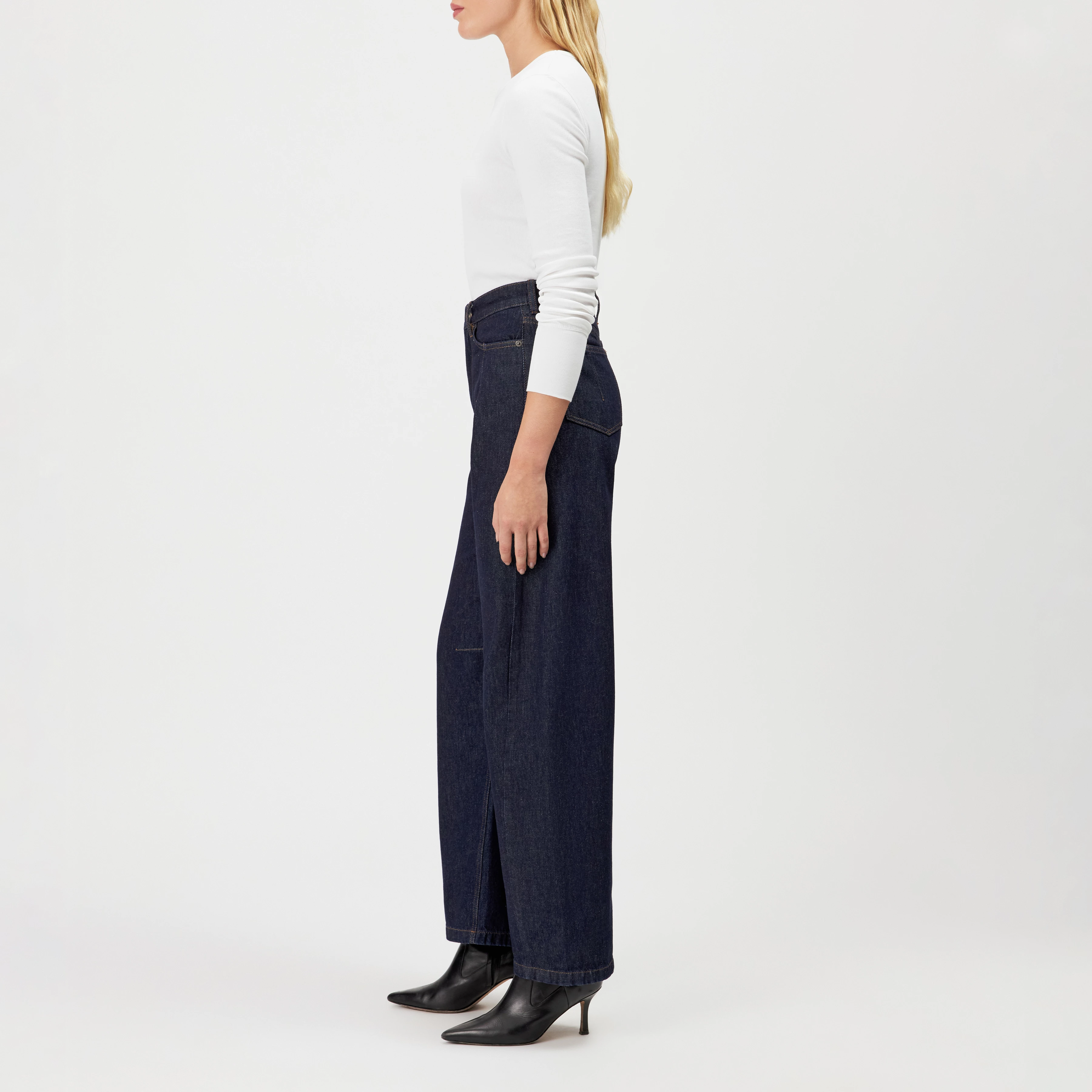 LIABLE - Relaxed fit trousers in soft denim - women - blue - Seitenansicht