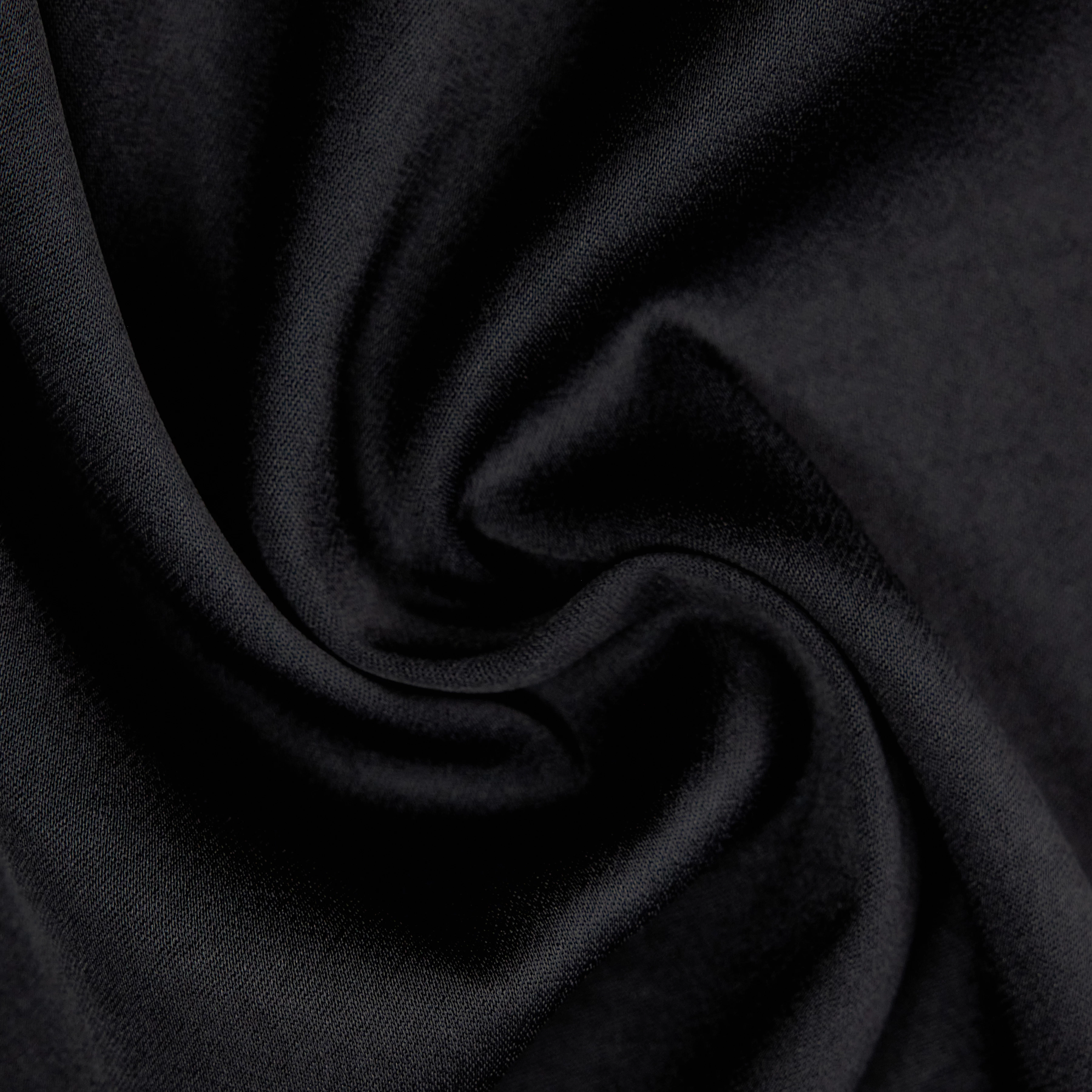 HALIRA - Top blouse en satin à col montant - women - noir - Materialbild (B2C)