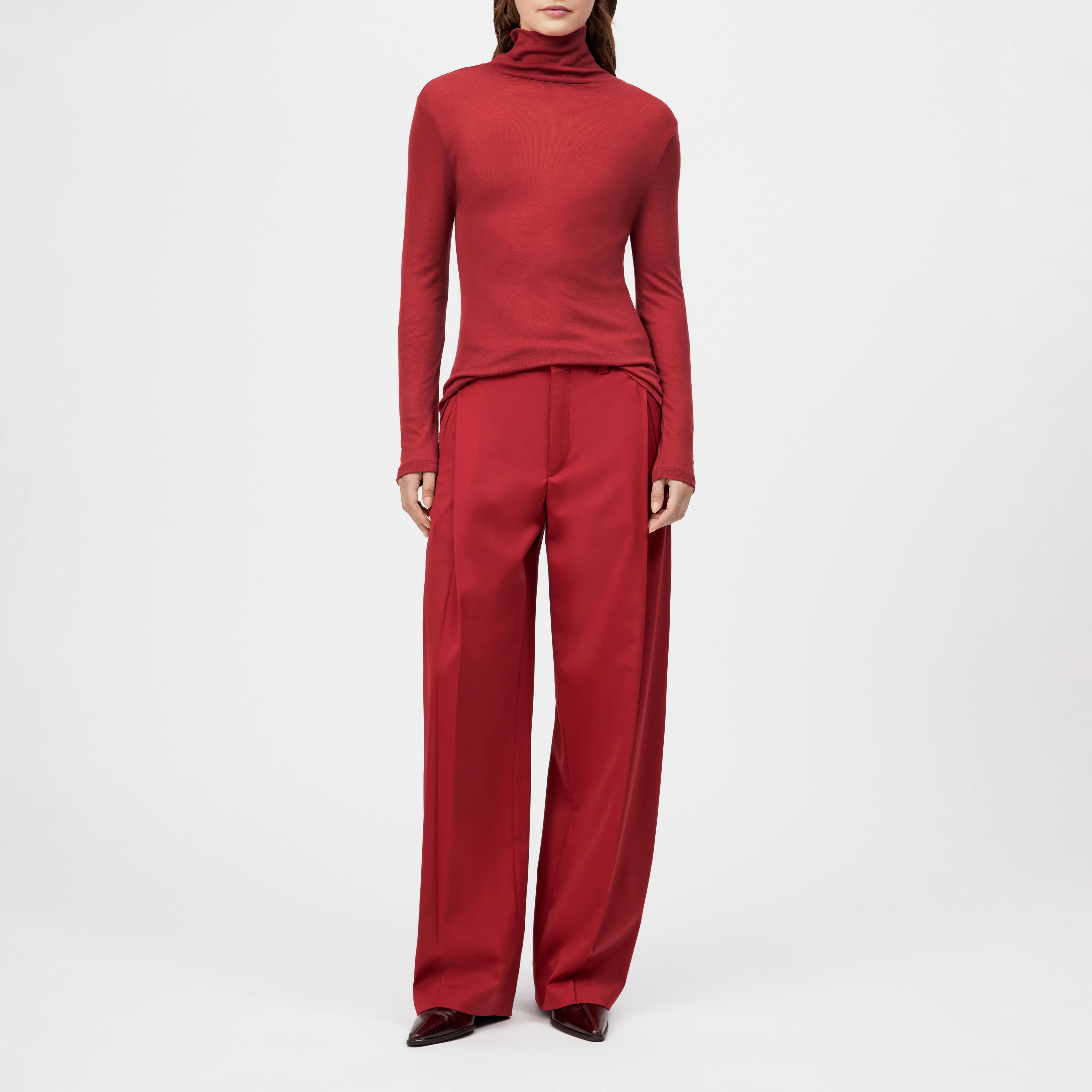 ZERAFNE - Schmales Longsleeve in Lyocell-Wolle-Mix - Damen - rot - Ganzkörper-Frontansicht