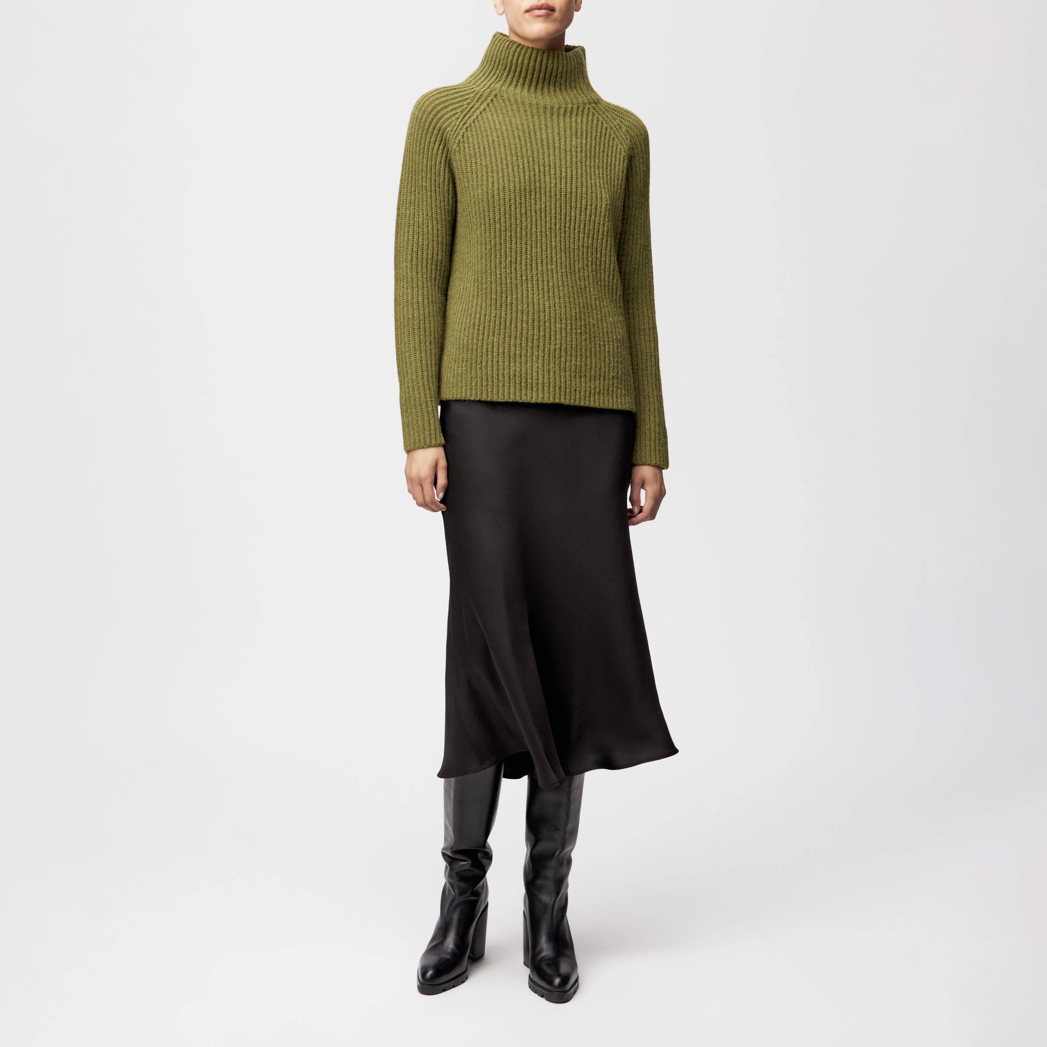 ARWEN - Pull à col roulé en laine et alpaga mélangés - women - vert - Ganzkörper-Frontansicht