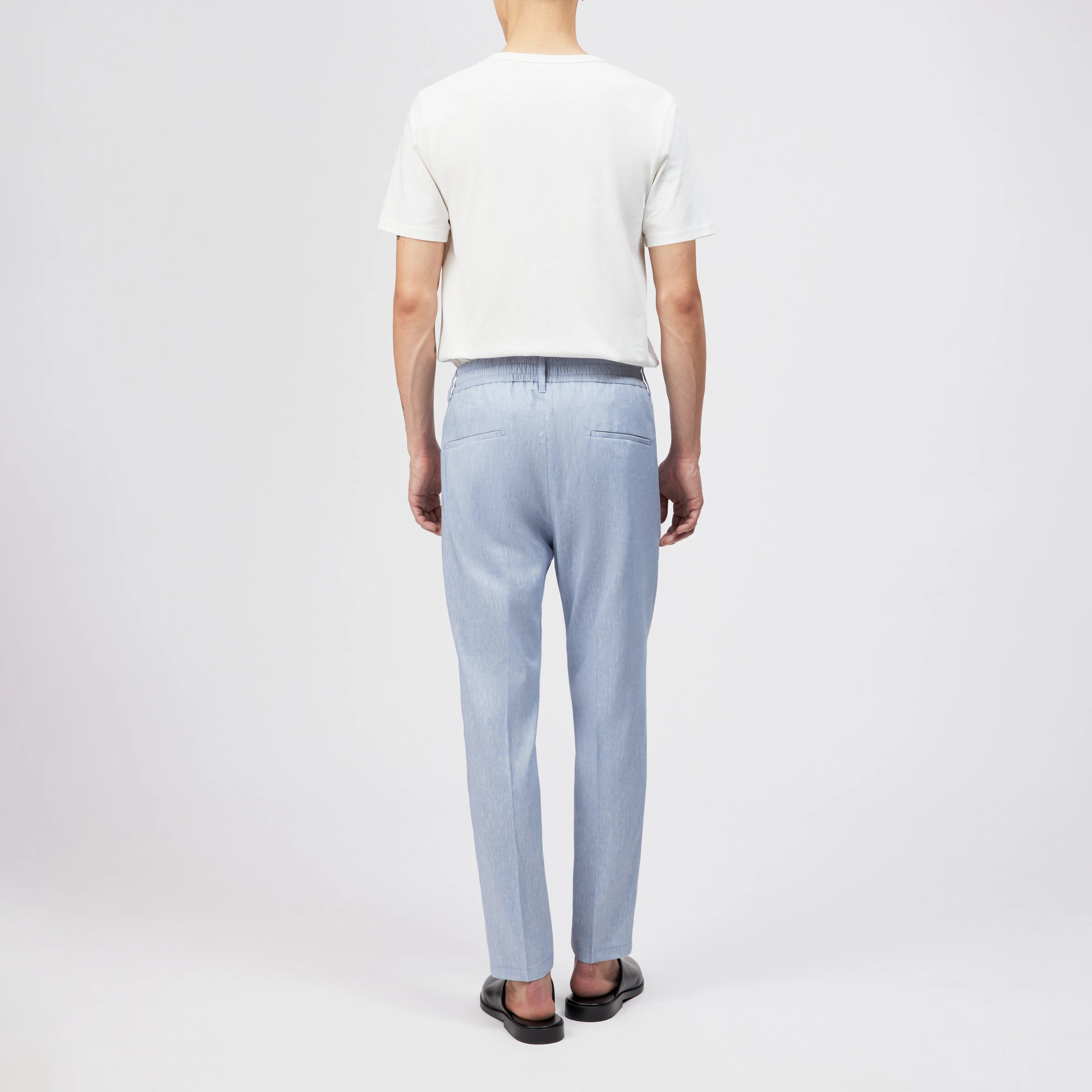 CHASY - Casual pleated trousers in linen mix - men - blue - Rückansicht