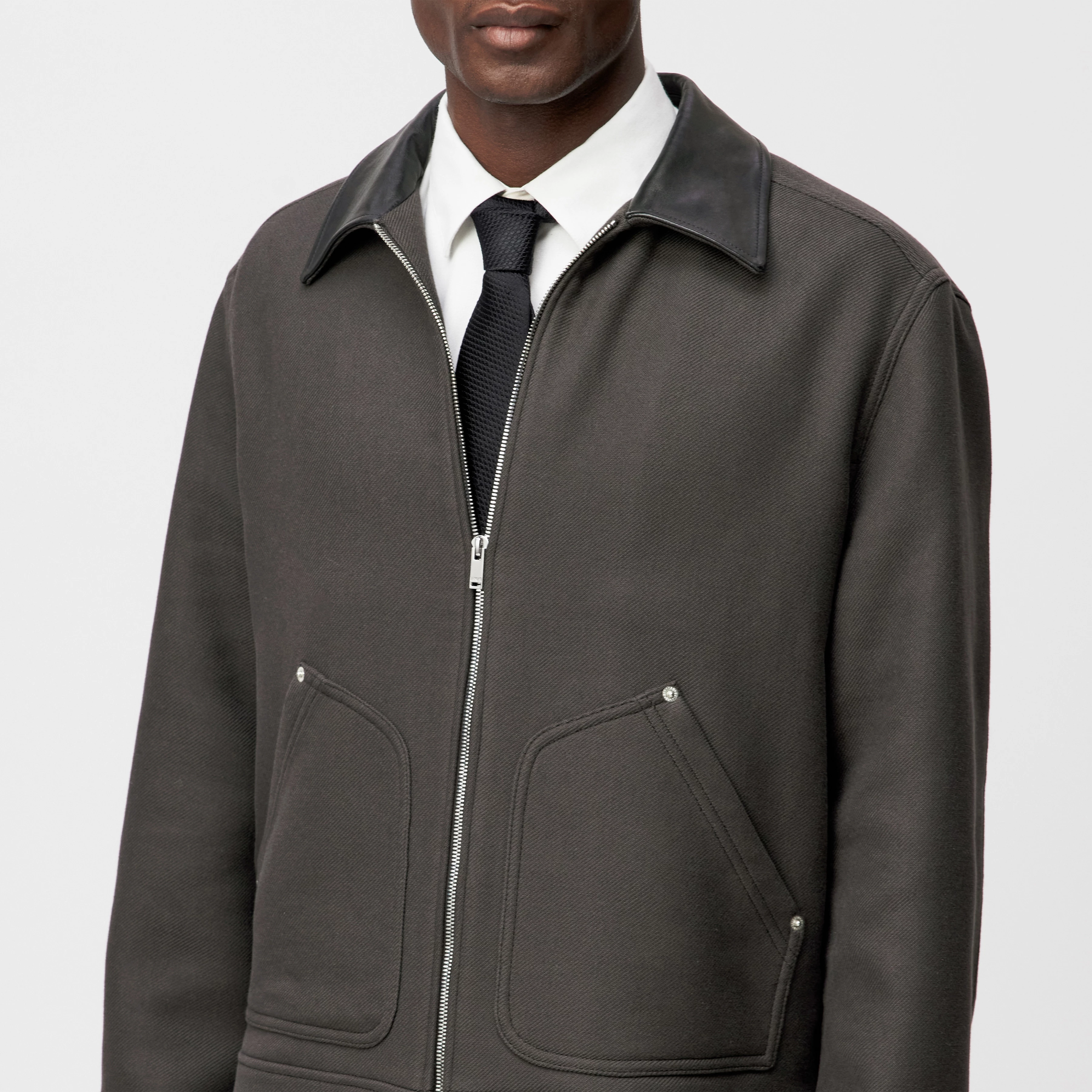 RIKALO_2 - Workwear Jacke in Woll-Mix - Herren - braun - Detailansicht am Model