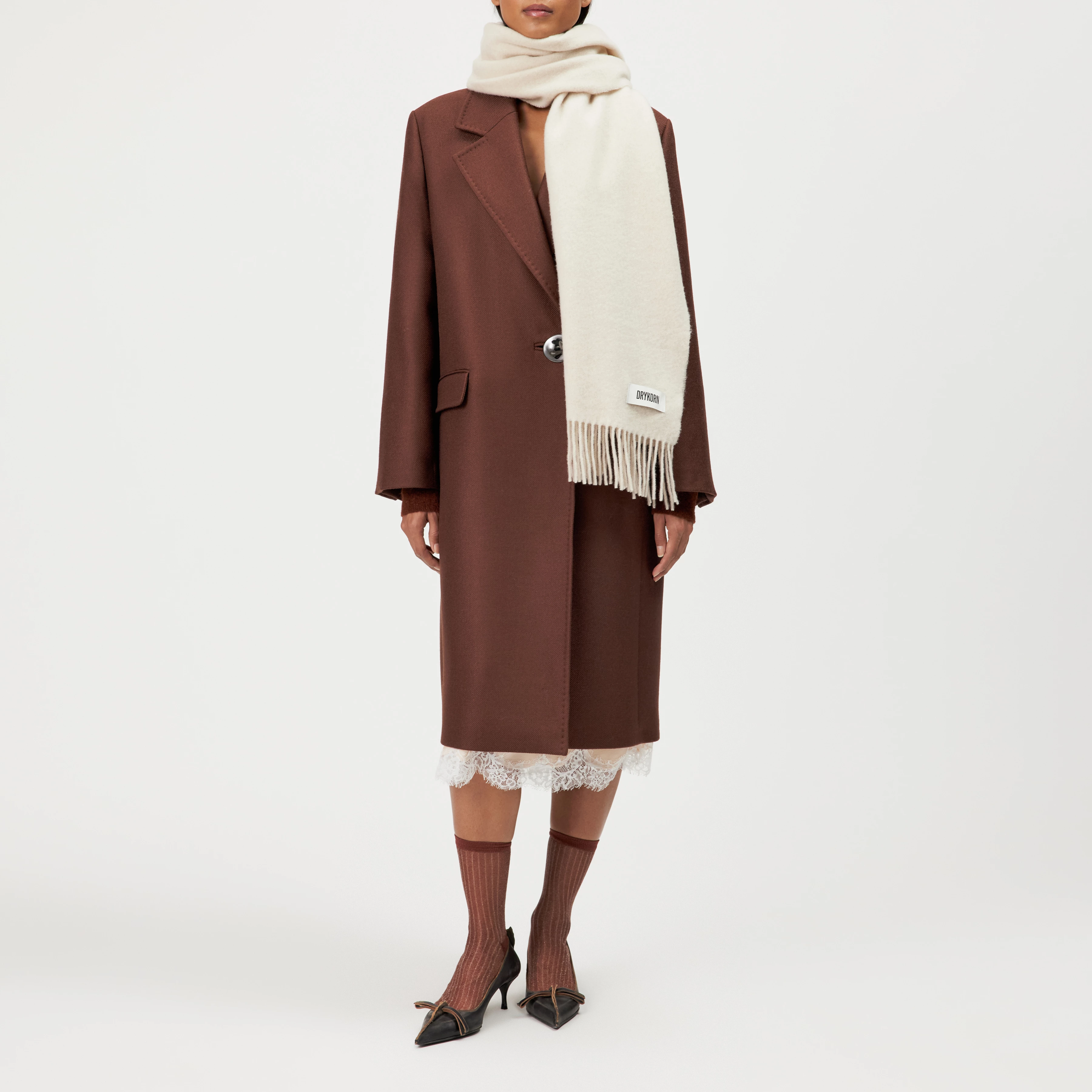 GAZE_4 - Schal in Wolltwill - Unisex - beige - Ganzkörper-Frontansicht