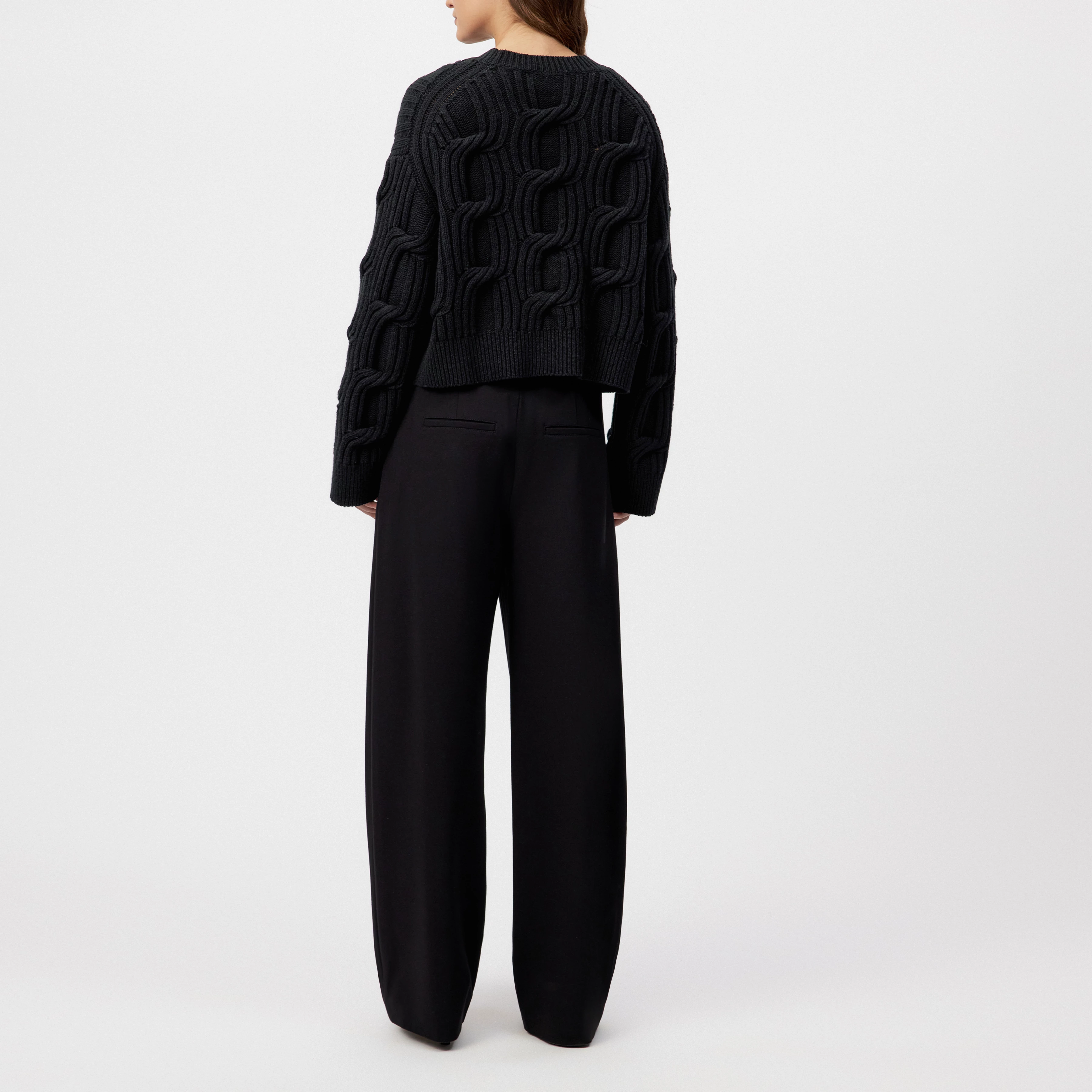 MALESE_2 - Verkürzter Pullover in Schurwolle - Damen - schwarz - Rückansicht