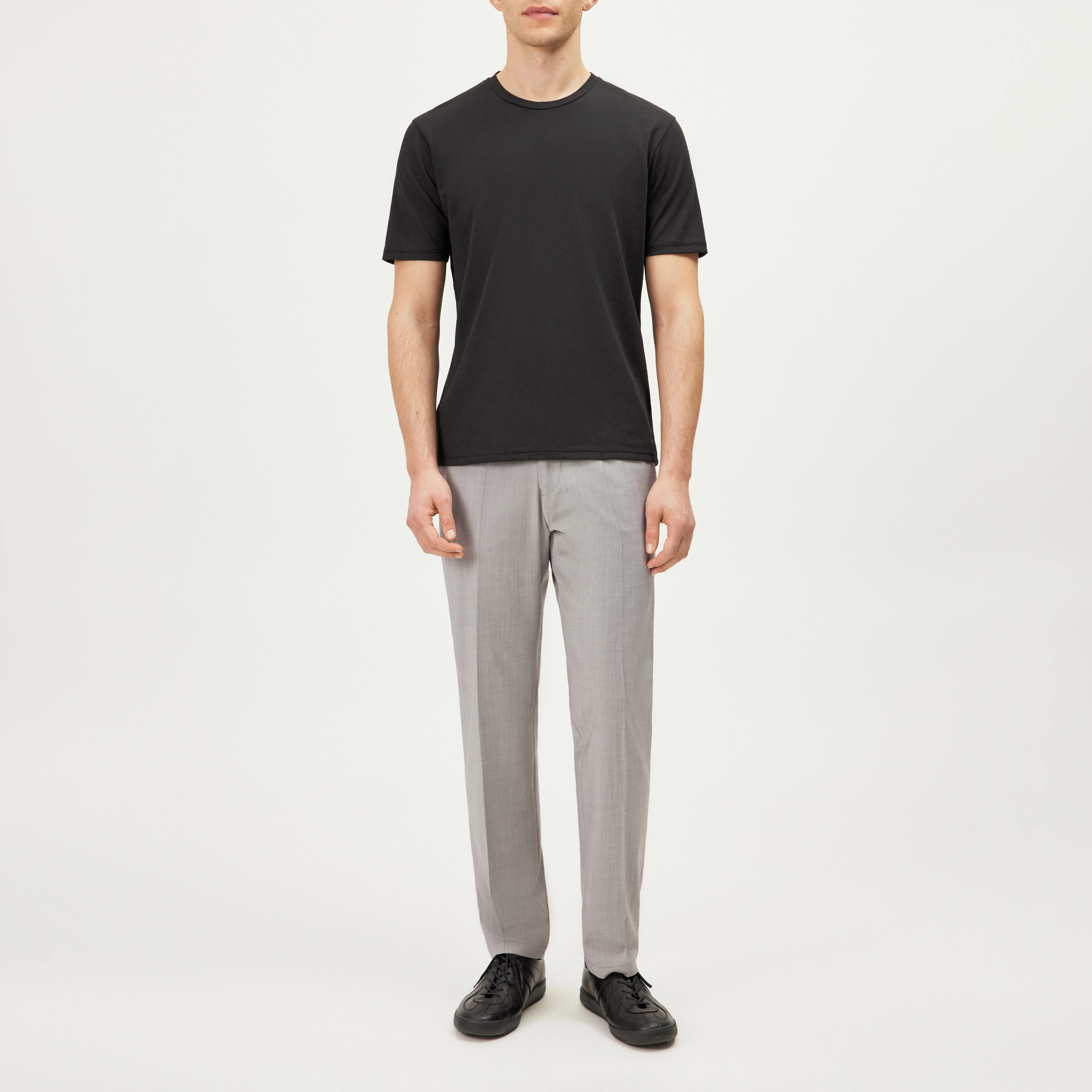 ERICKO - Regular Fit Cotton Blend T-Shirt - men - black - Ganzkörper-Frontansicht