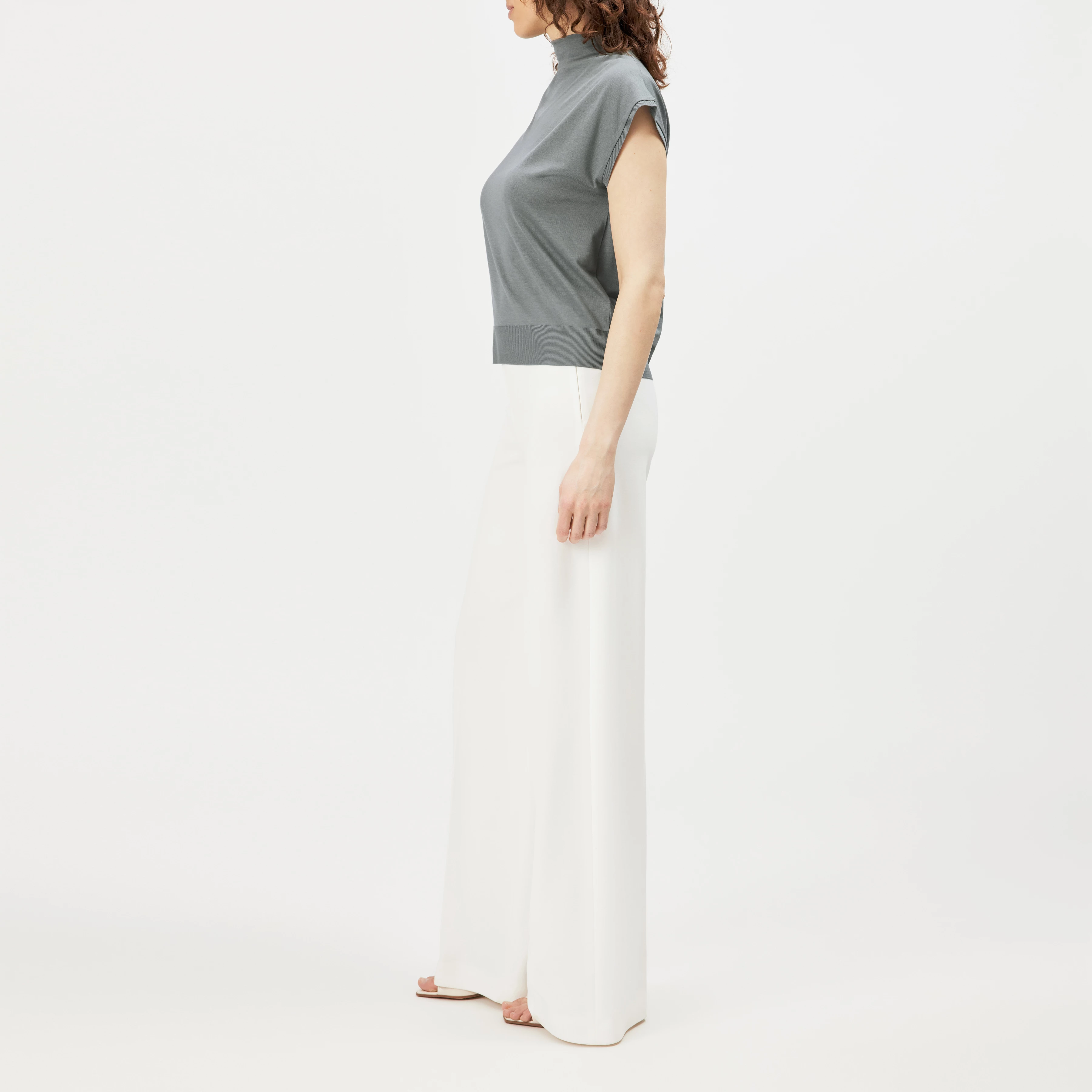 SOLEMNO - T-shirt col cascade en mélange de lyocell. - women - vert - Seitenansicht