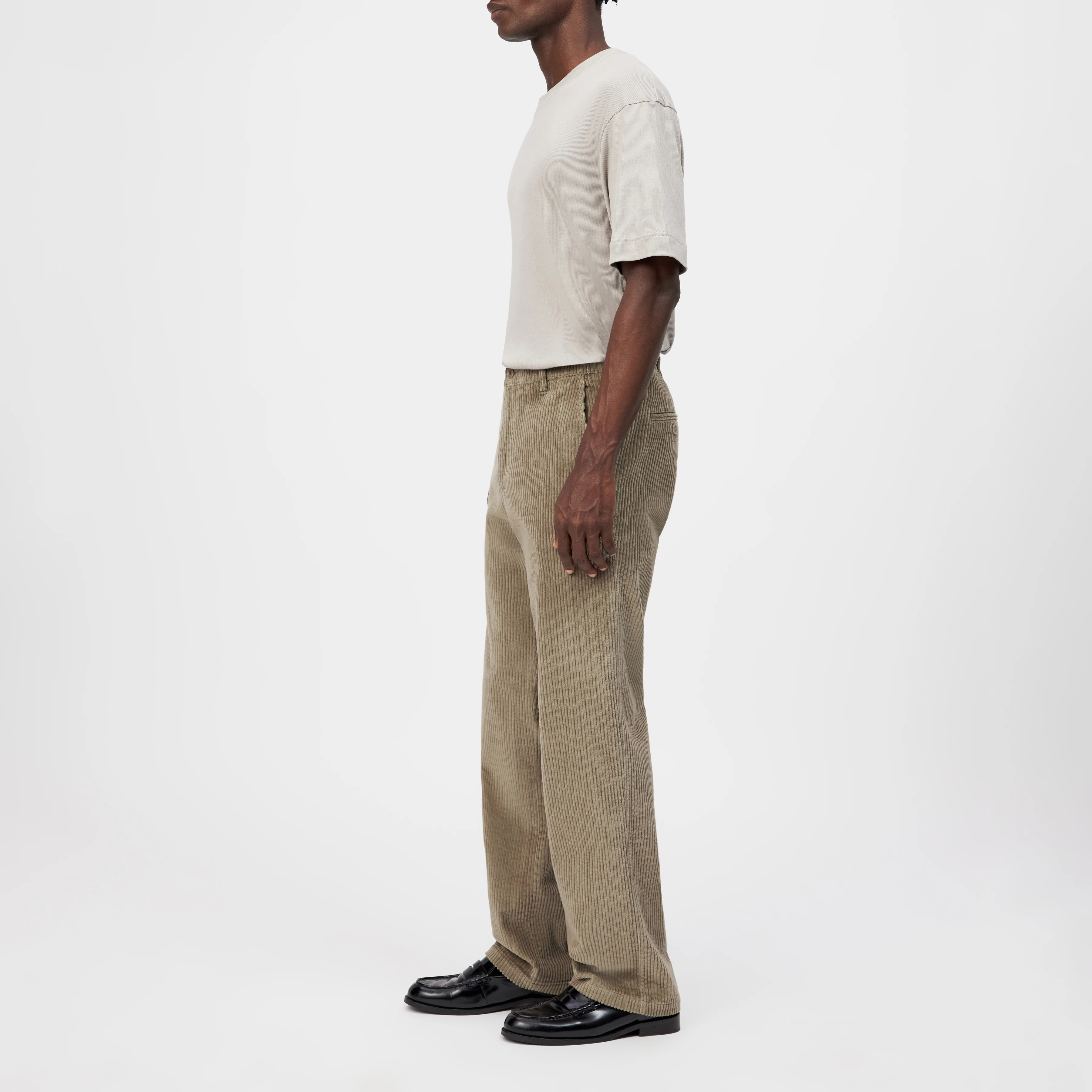 TAVIC - Modern chinos in wide cotton corduroy - men - beige - Seitenansicht