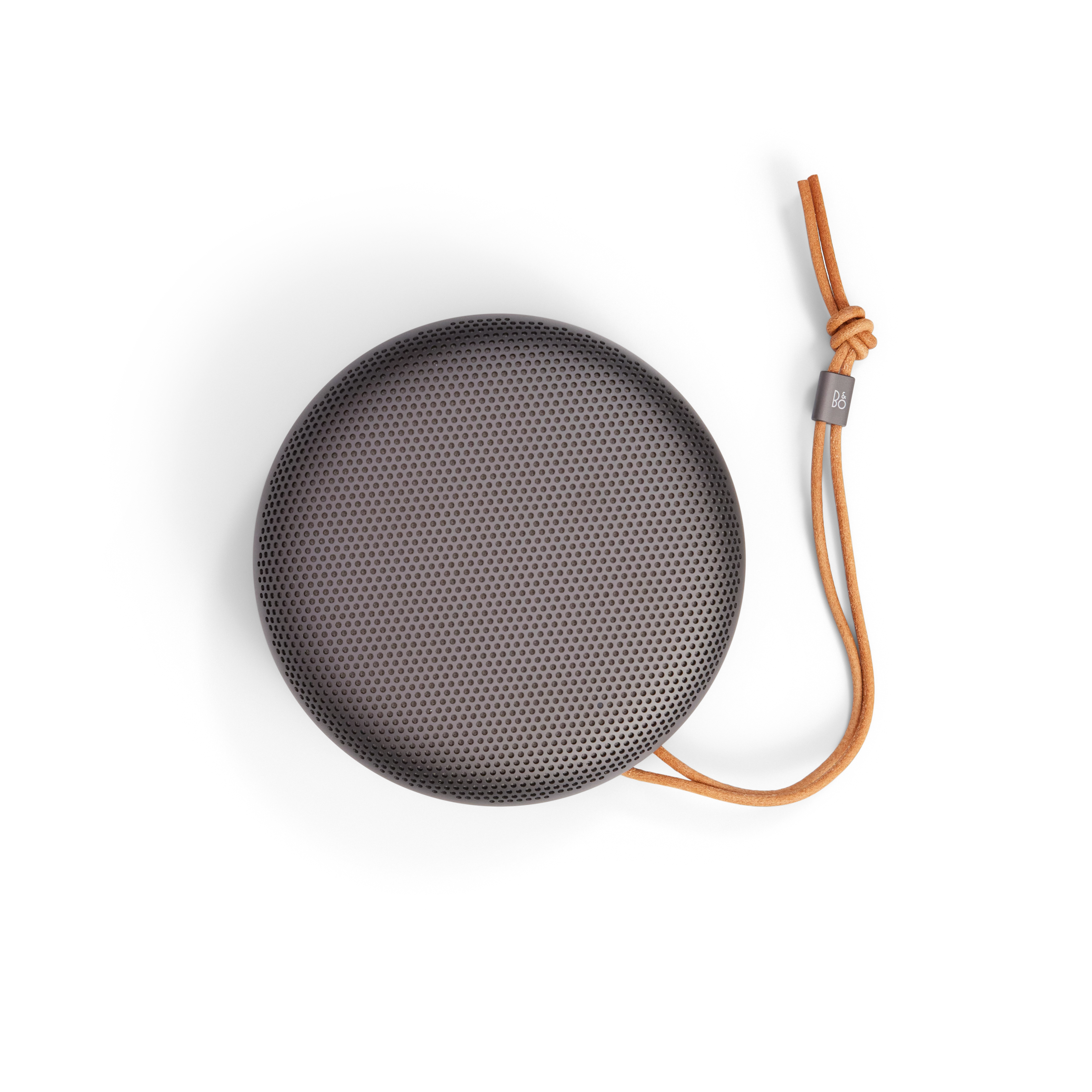 BeoSound A1 3rd Gen - Wasserdichter Bluetooth-Lautsprecher von Bang & Olufsen - Unisex - Warm Granite - Freisteller Frontansicht