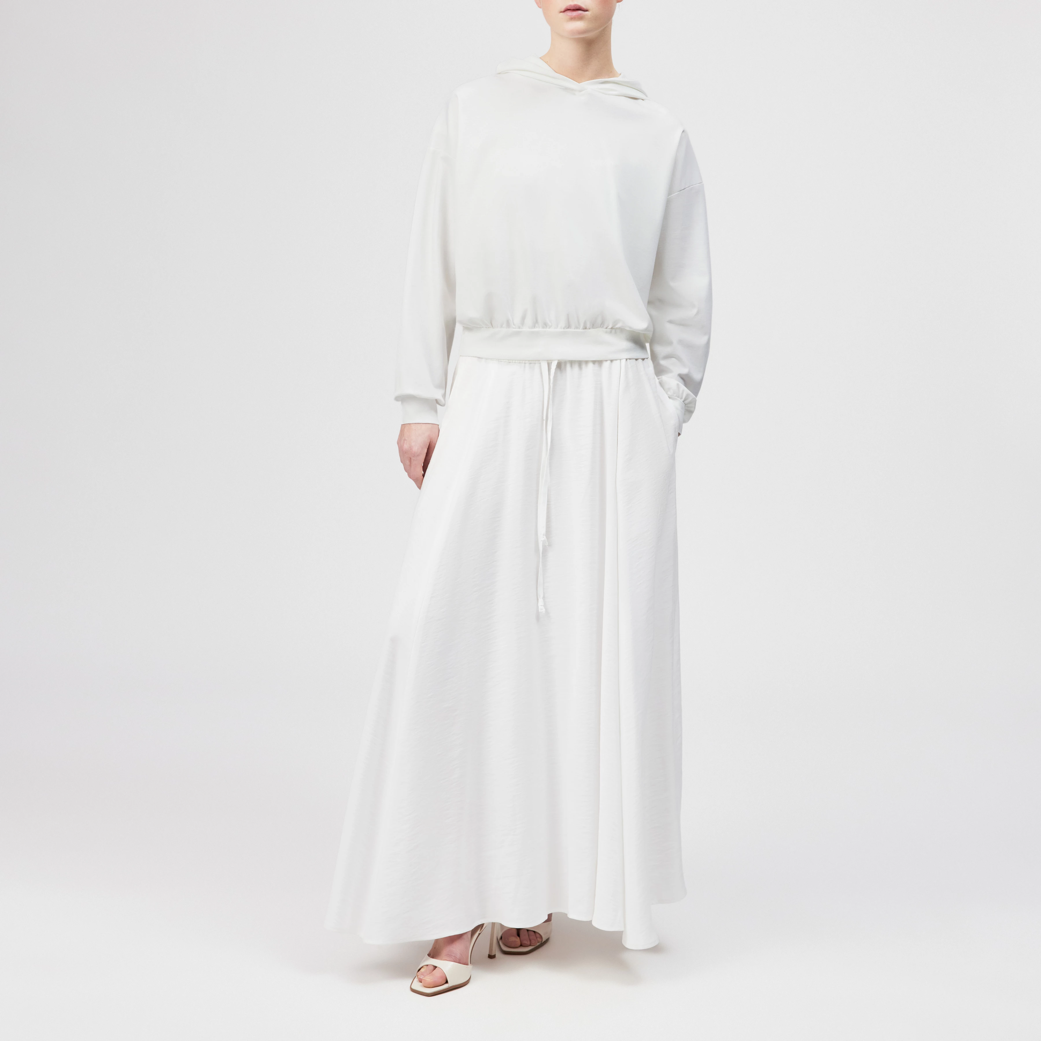 PAPILI - Women's hoodie made of smooth lyocell interlock - women - off white - Ganzkörper-Frontansicht