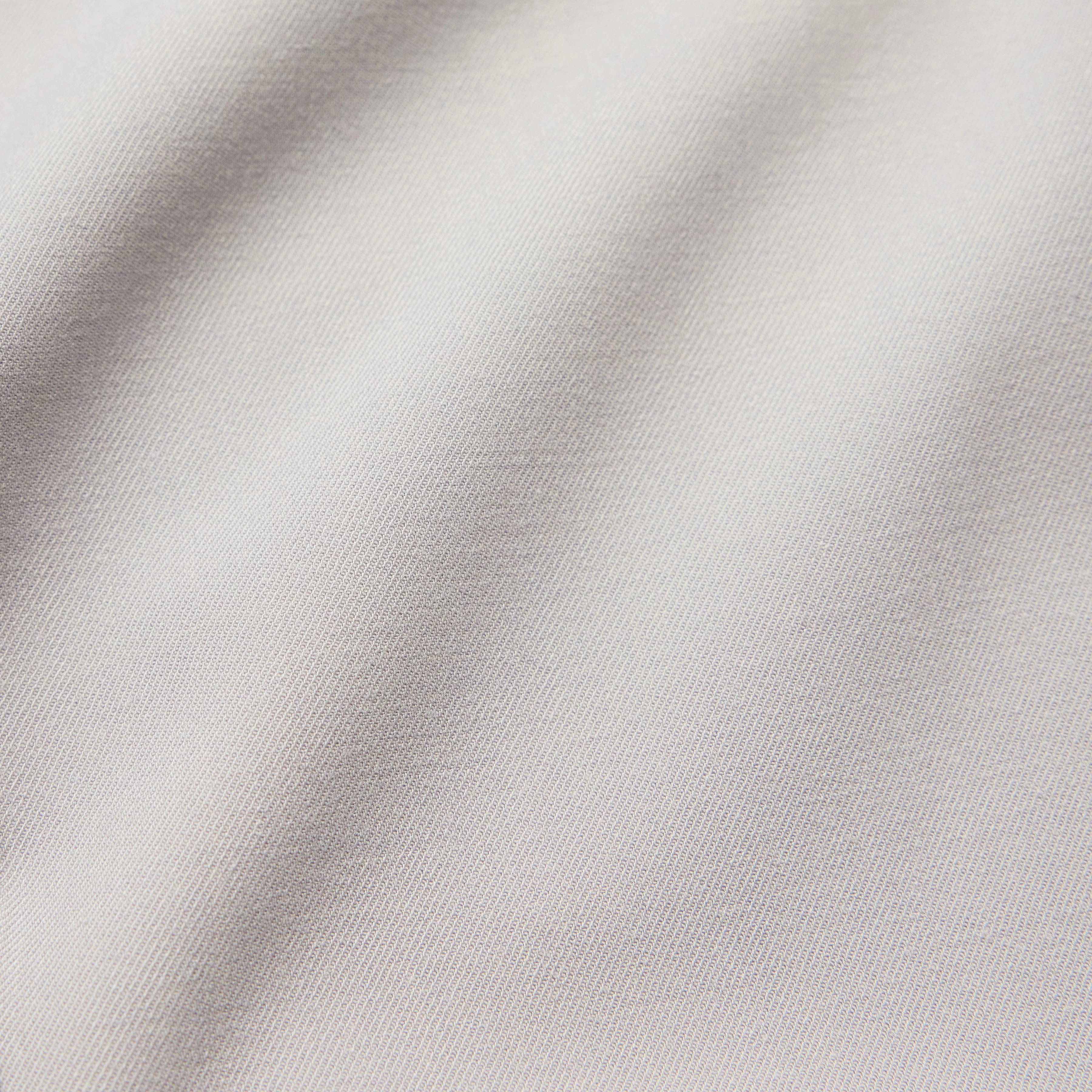 LEEK - Pantalon à pinces Relaxed Fit en gabardine - men - beige - Materialbild (B2C)