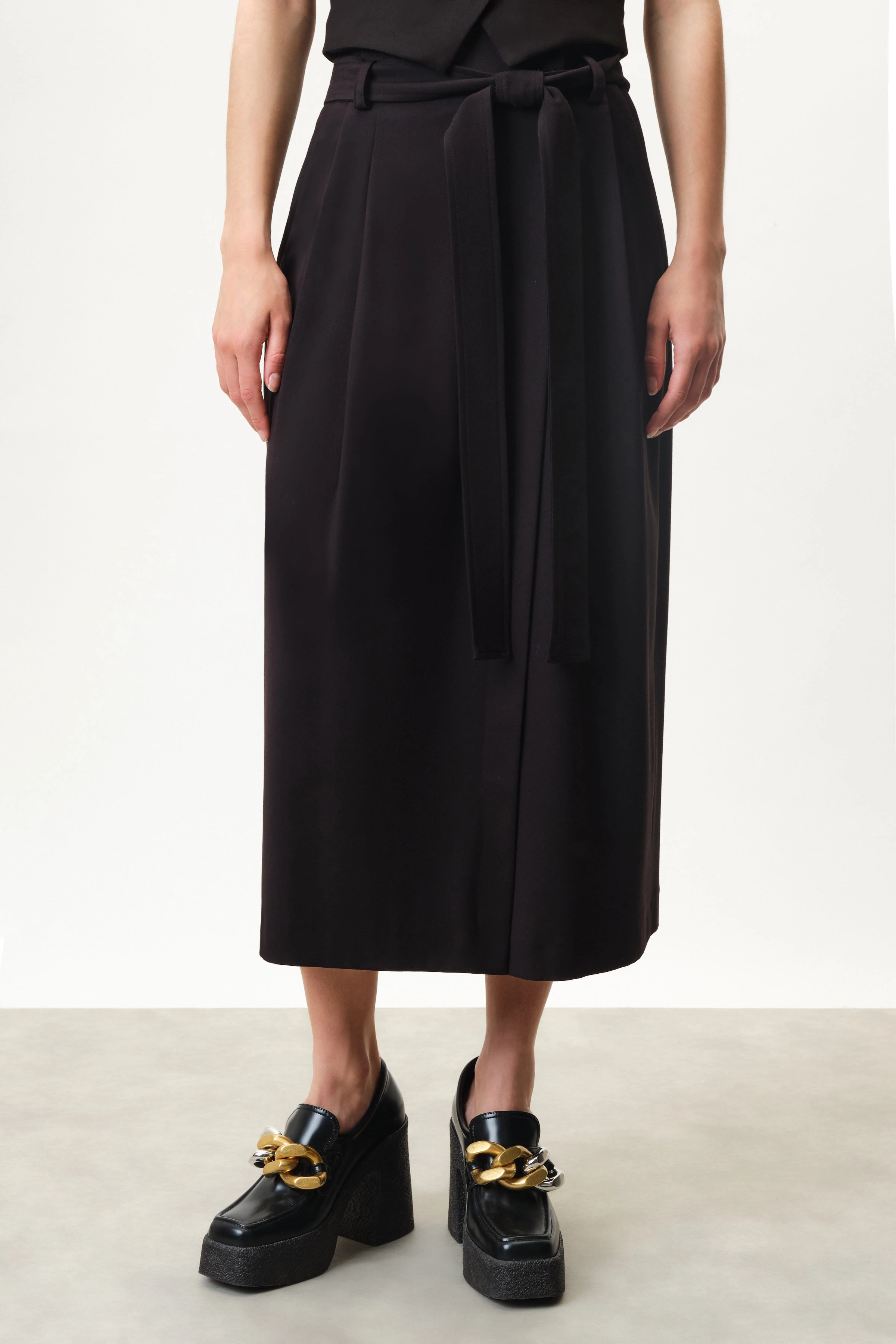 TAFFI - Wickelrock mit Paperbag-Bund aus Leinen-Viskose Mix - Damen - schwarz - Frontansicht