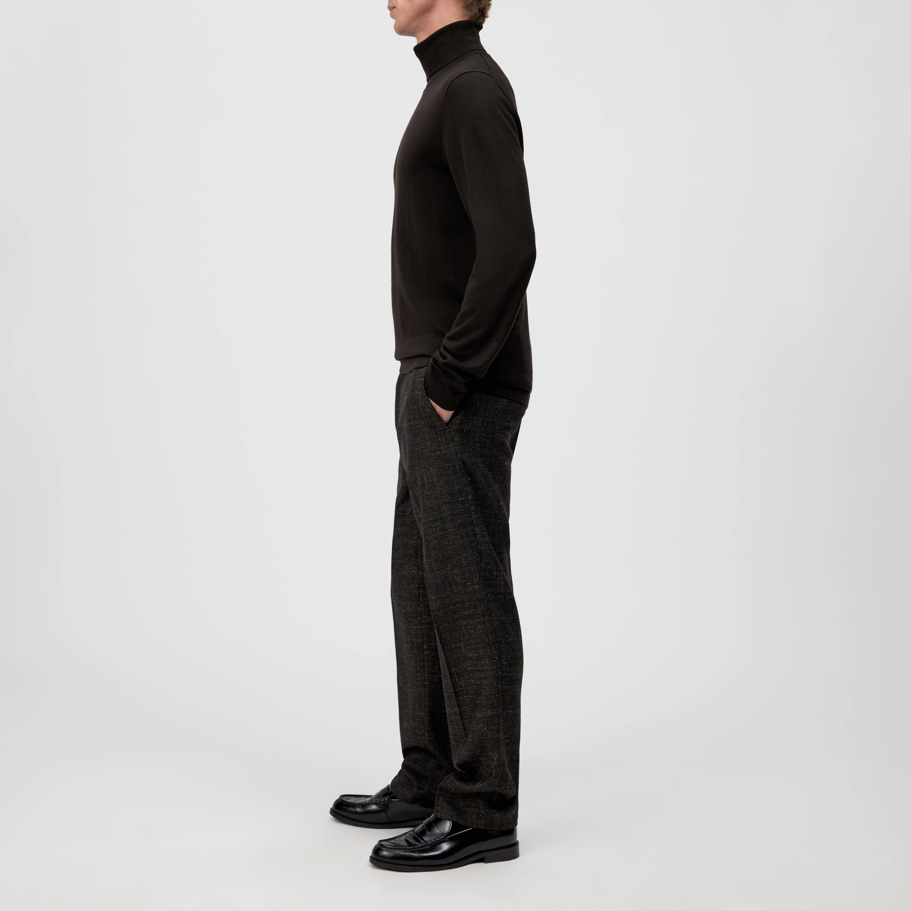 JOEY - Turtleneck jumper in 100% merino wool - men - brown - Seitenansicht