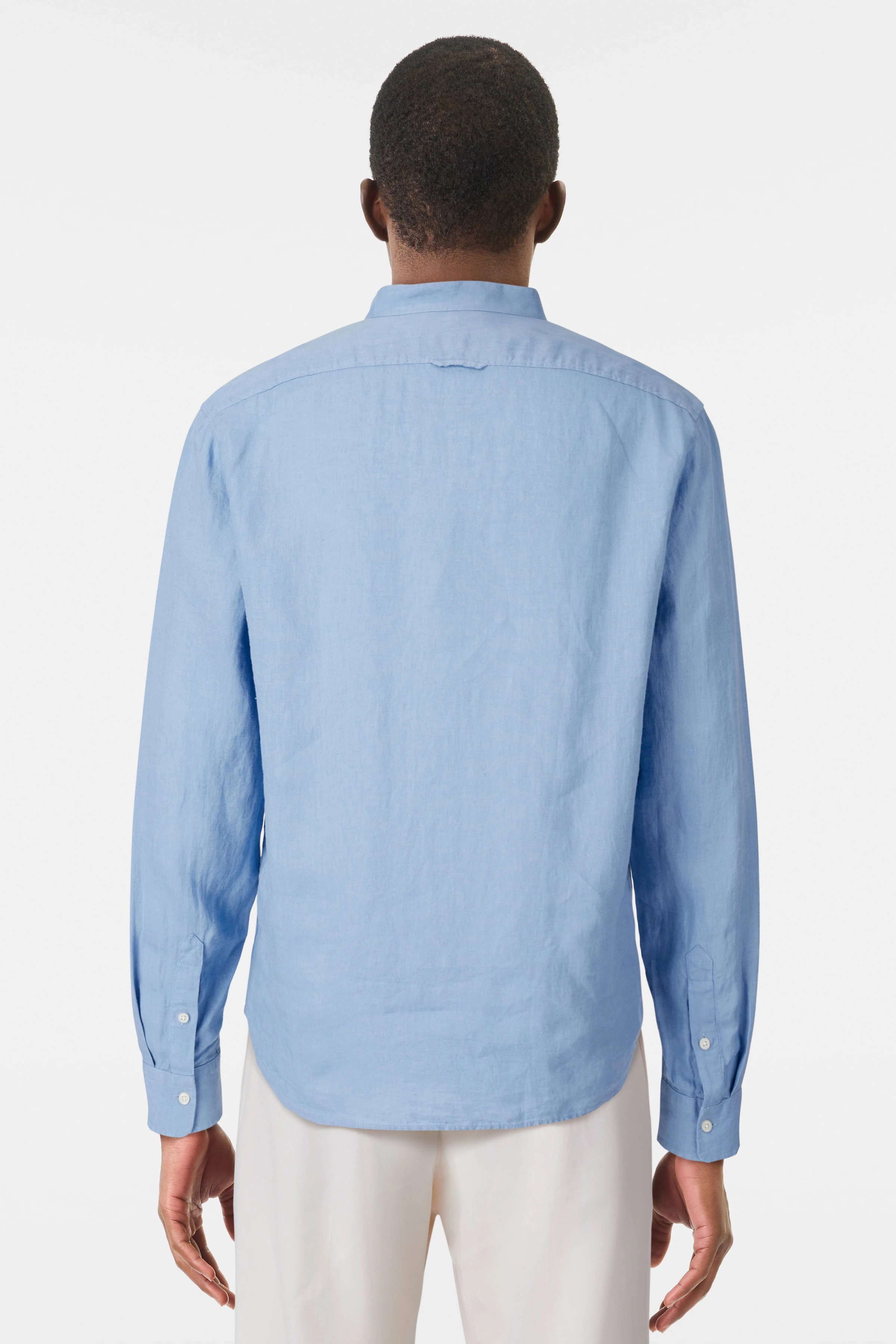 TAROK - Hemd mit Stehkragen aus reinem Leinen - Herren - blau - Rückansicht