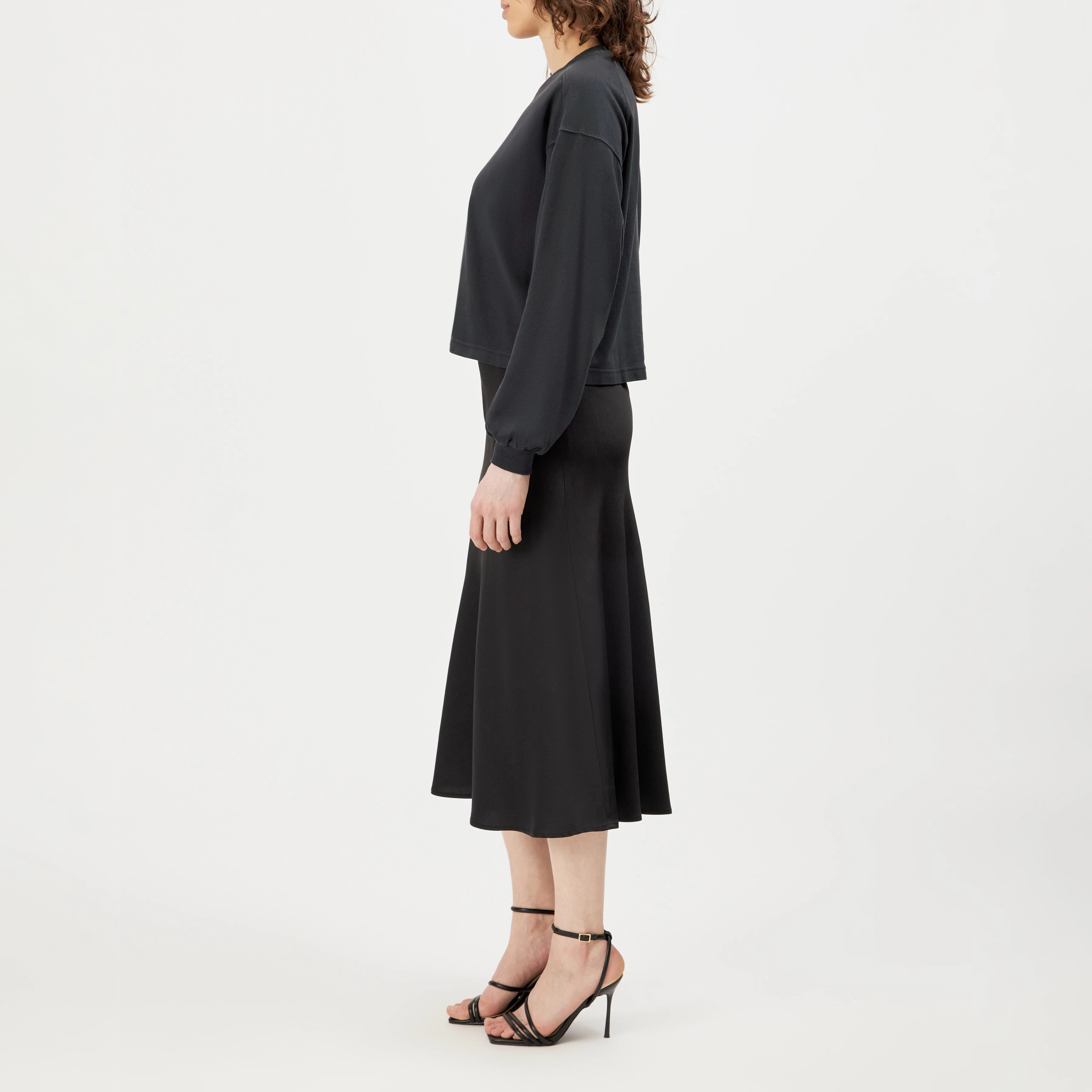 KELAI - Casual relaxed-fit cotton sweatshirt - women - black - Seitenansicht