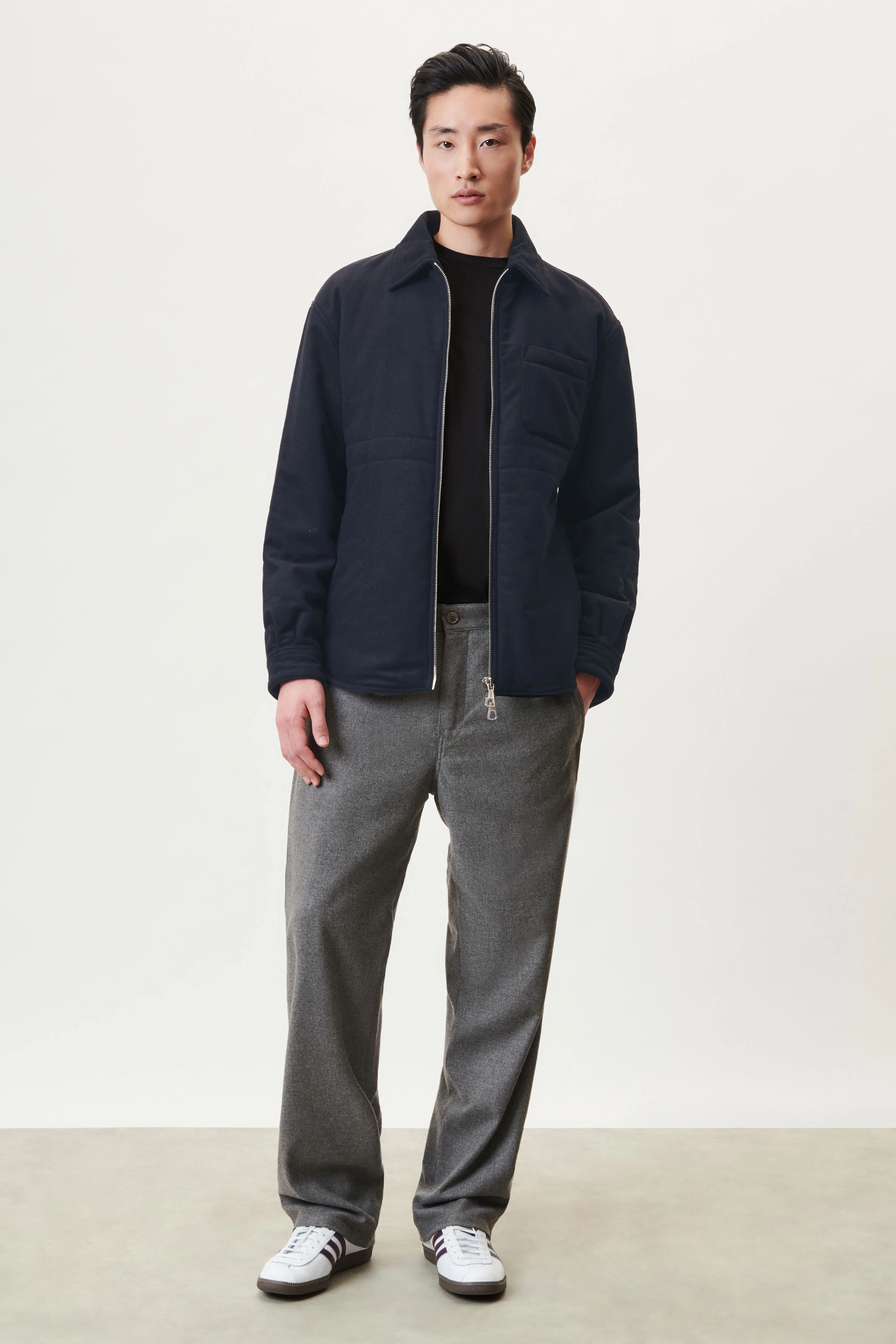 CATANIO - Lässiges Overshirt in meliertem Woll-Flanell - Herren - blau - Ganzkörper-Frontansicht