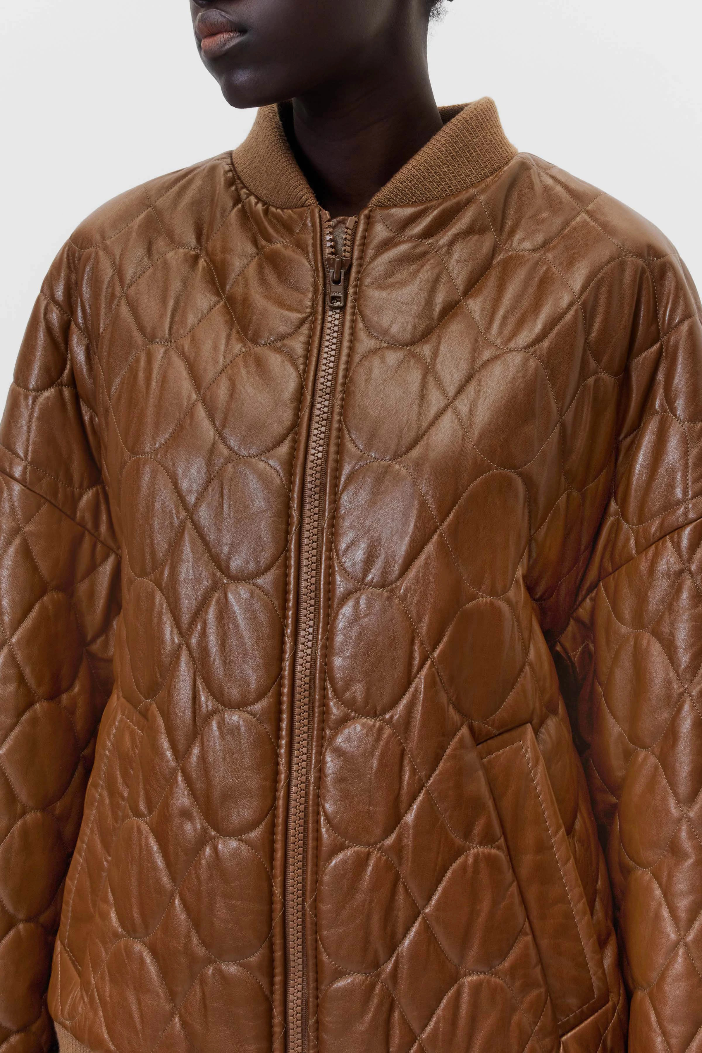 SHAND - Bomberjacke in Nappaleder - Damen - braun - Seitenansicht