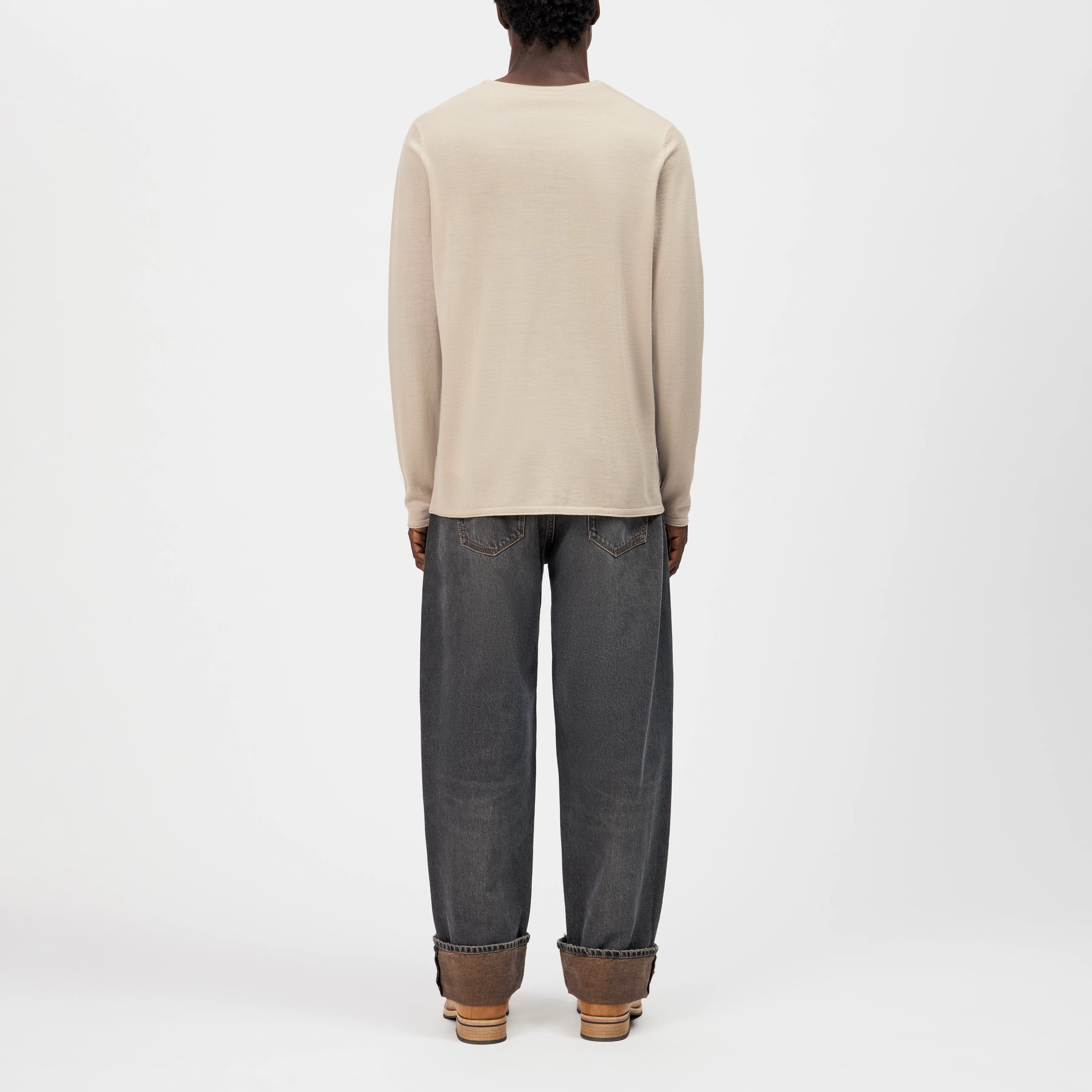 RIKONO - Fine merino wool knitted jumper - men - beige - Rückansicht