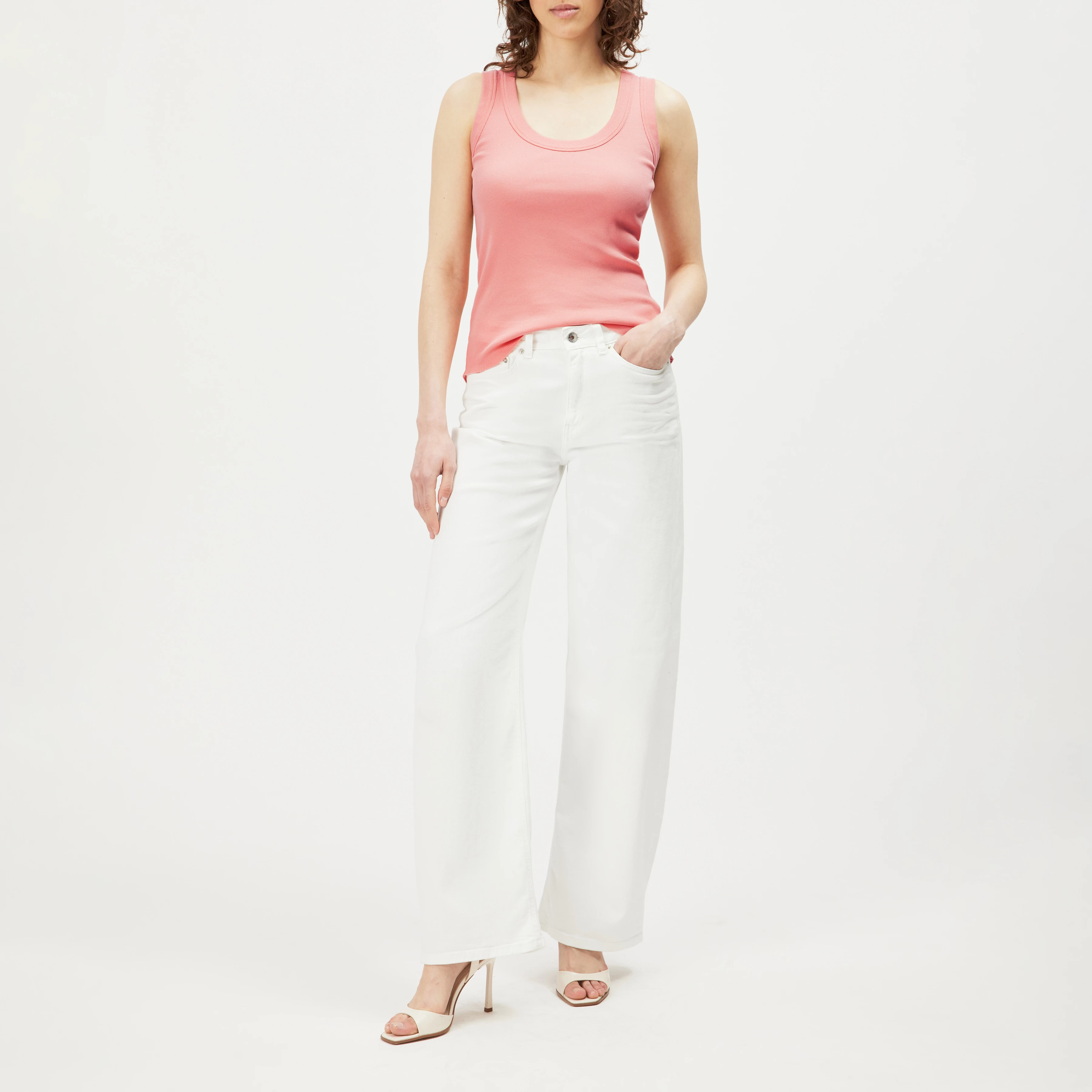 TAVIRA - Ribbed tank top with feminine round neckline - women - orange - Ganzkörper-Frontansicht