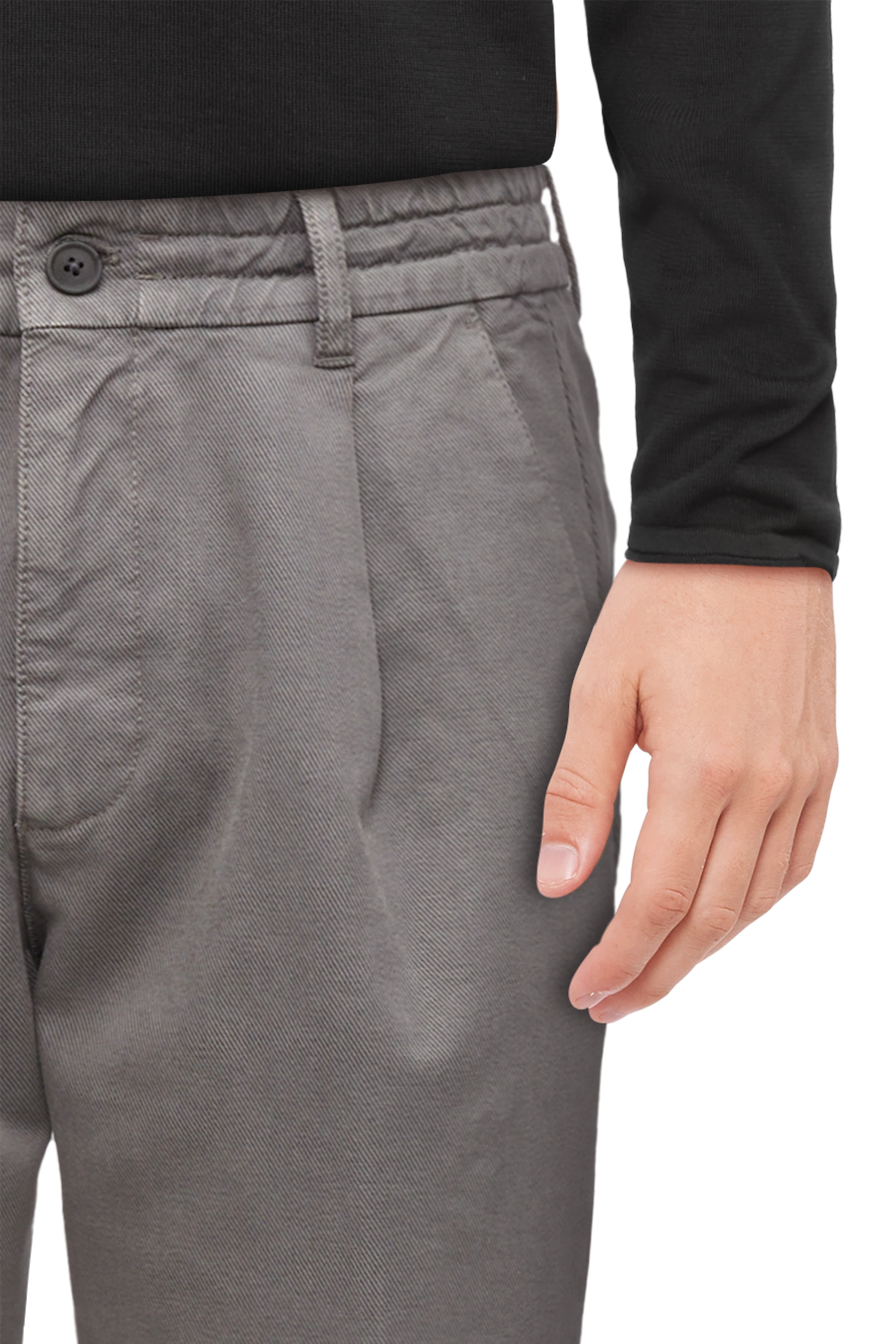 CHASY - Casual trousers with pleats in soft blended cotton - men - grey - Detailansicht am Model