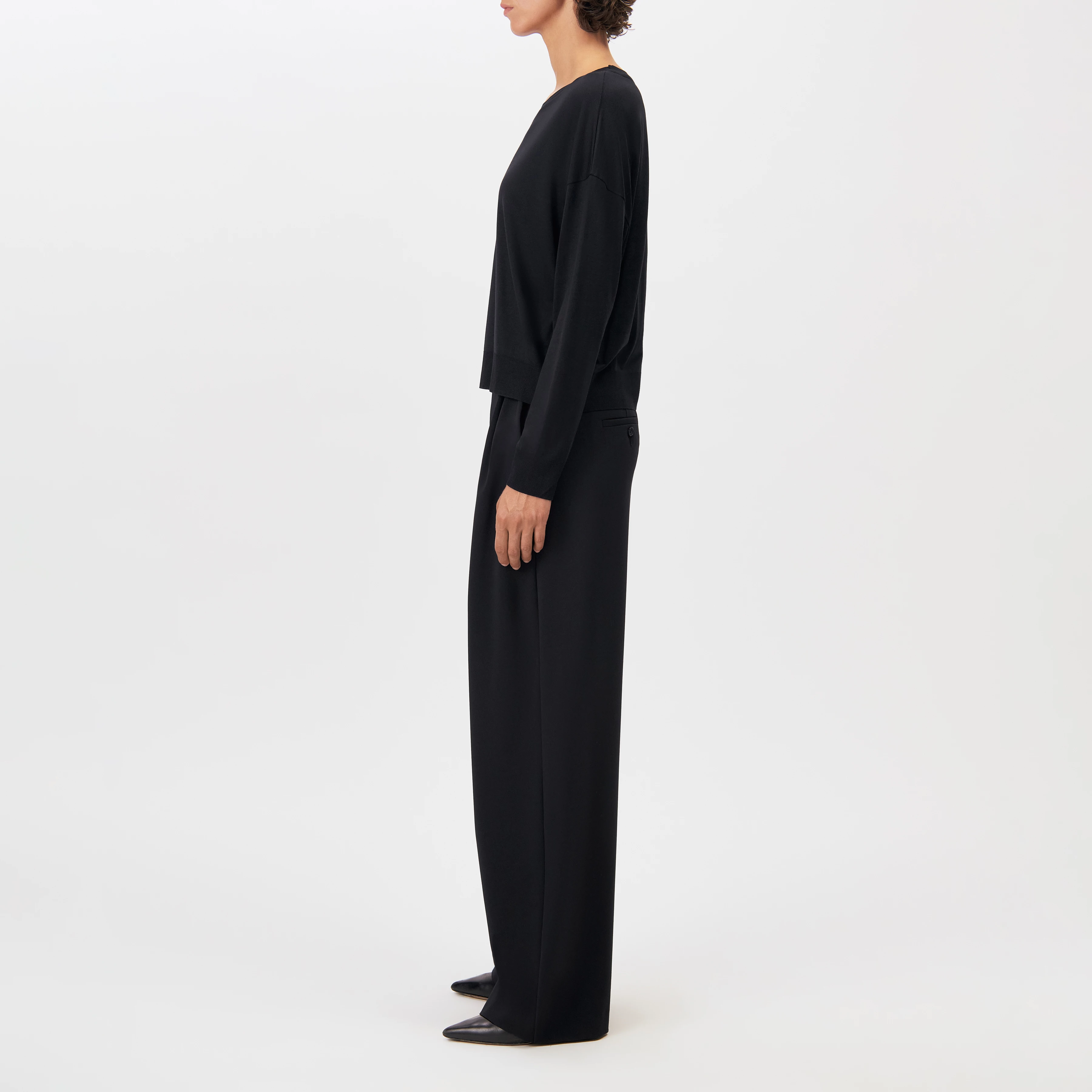 CESIDIE - Long-sleeve crew neck in jersey blend - women - black - Seitenansicht