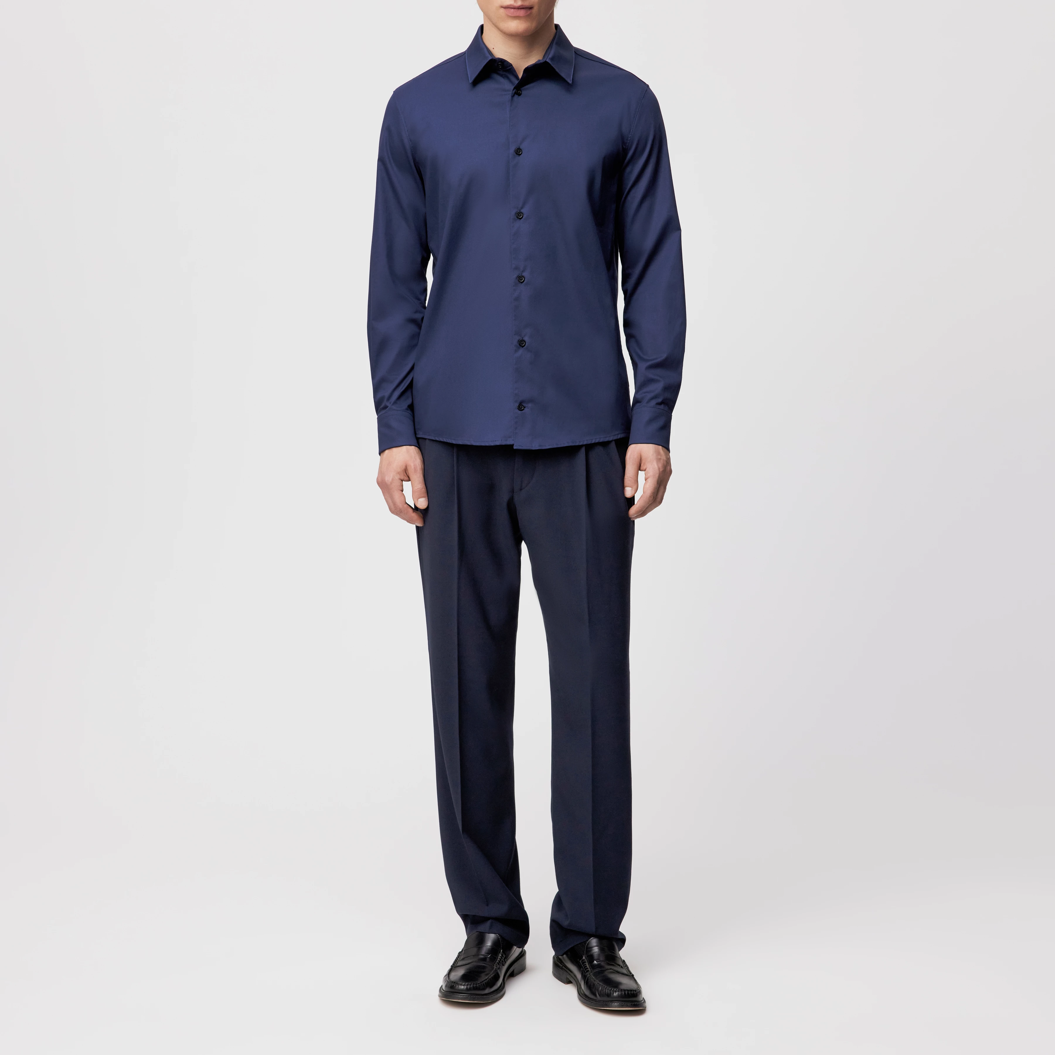 DANEEL - Classic Fit Hemd in Baumwoll-Satin - Herren - blau - Ganzkörper-Frontansicht