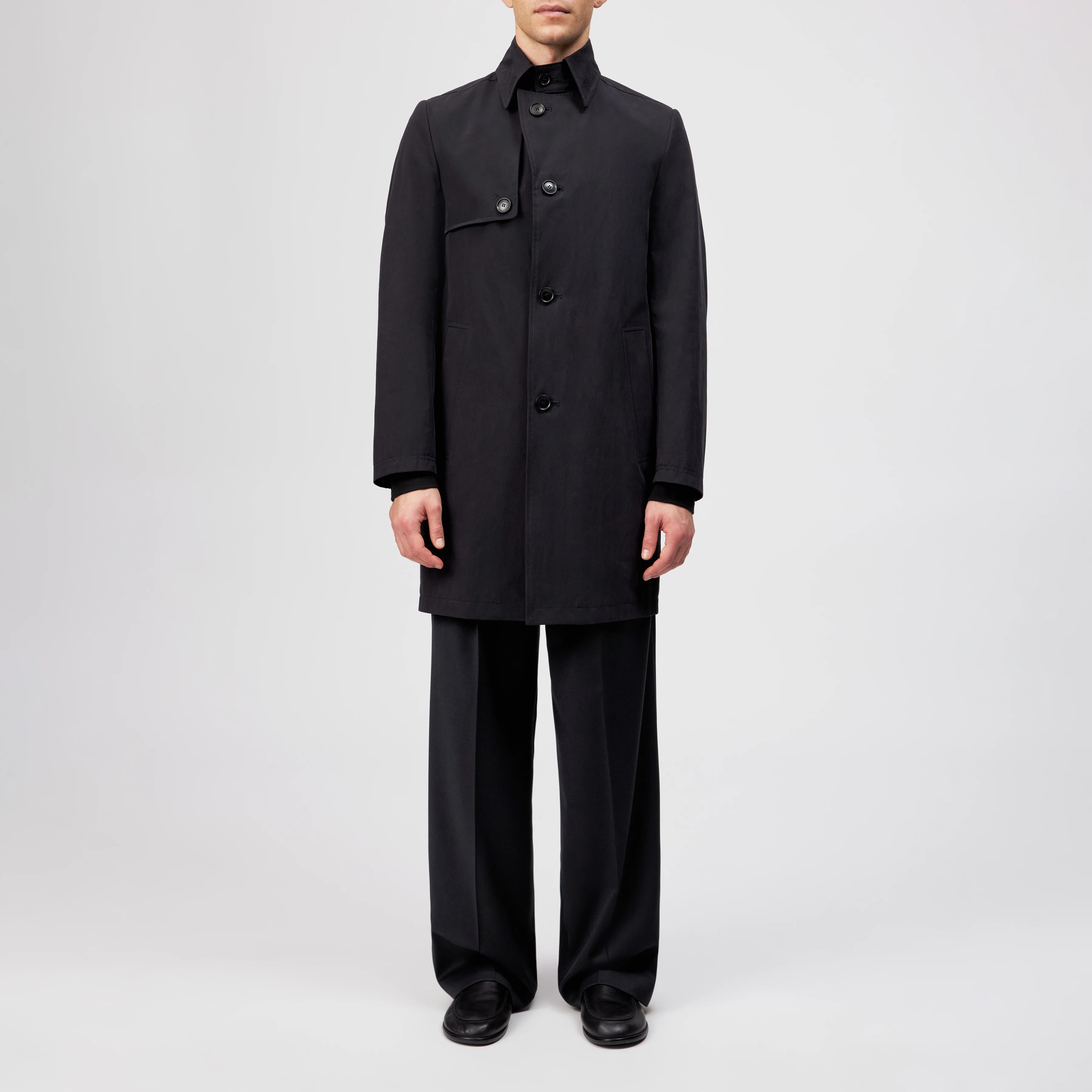 SKOPJE_C - Cotton blend trench coat - men - black - Frontansicht
