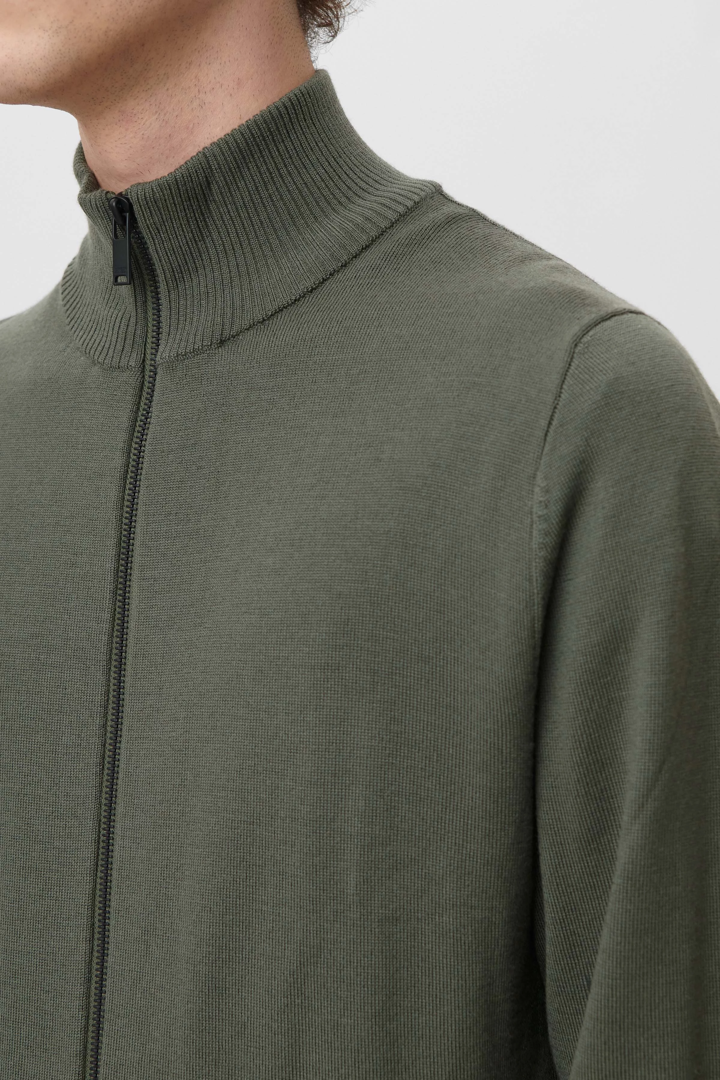 ANTONIO - Zip-up jacket in merino wool - men - green - Seitenansicht