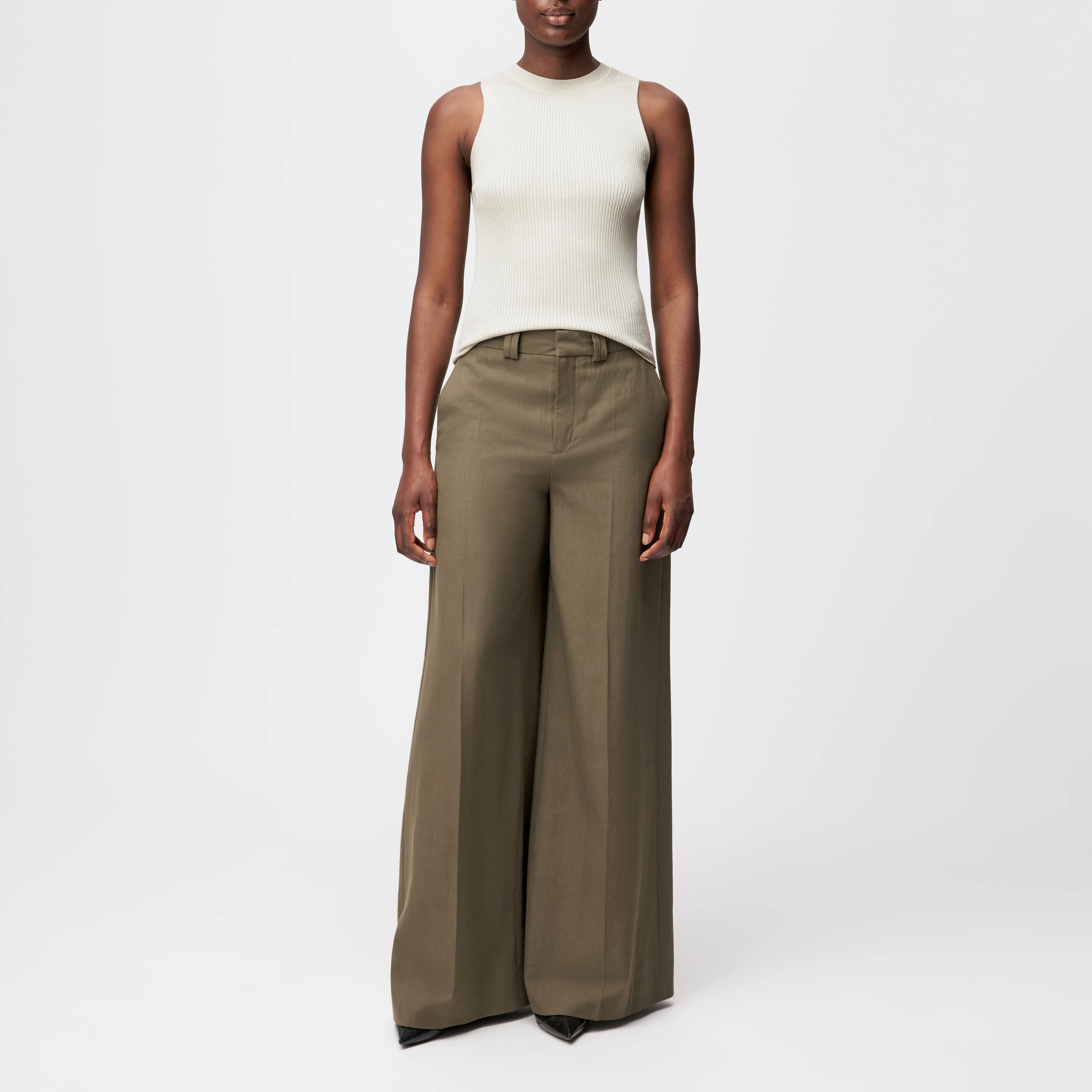 PHIA - Strick-Tanktop mit Rundhals in fließendem Wollmix - Damen - beige - Ganzkörper-Frontansicht