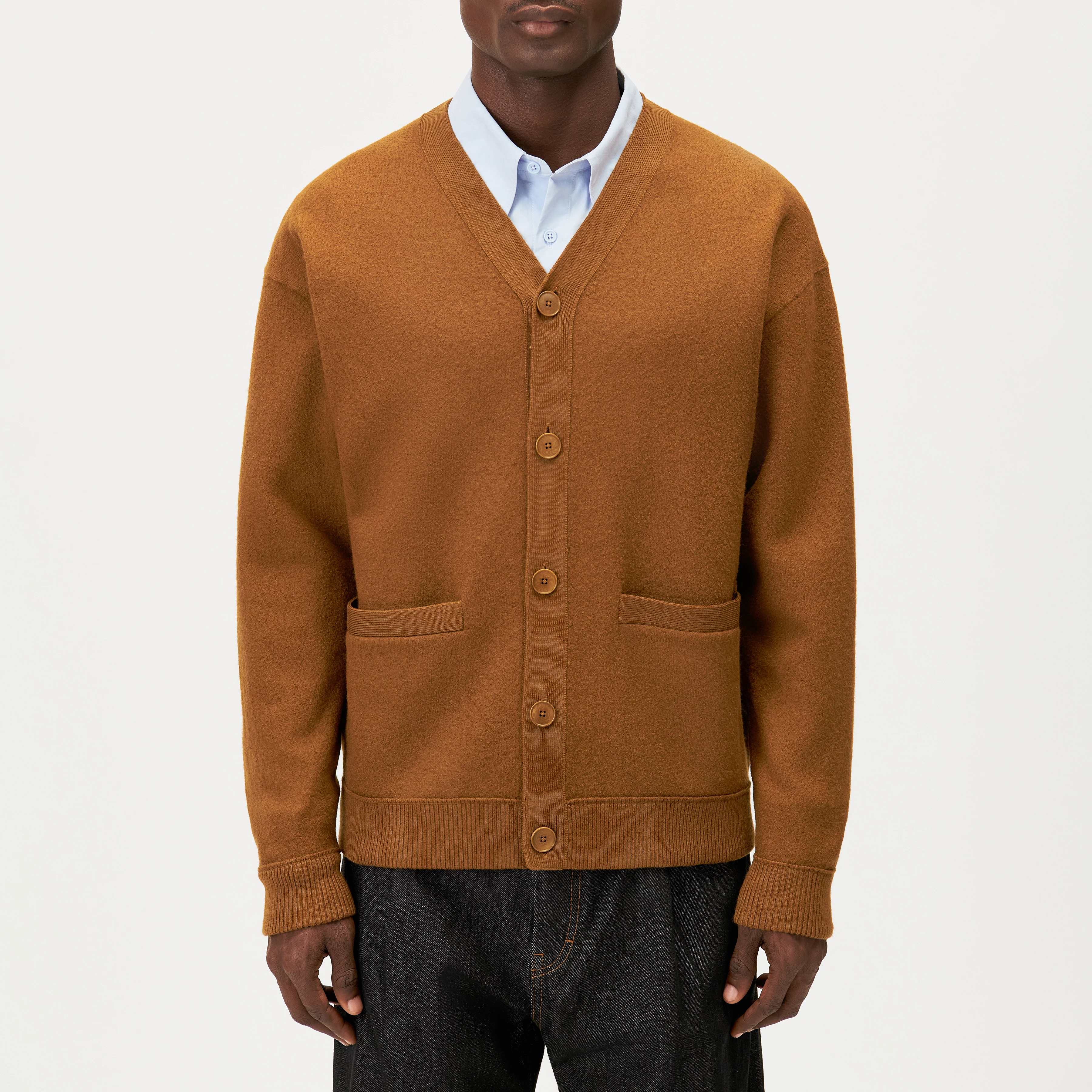 THEELO - Pure wool V-neck cardigan - men - brown - Frontansicht