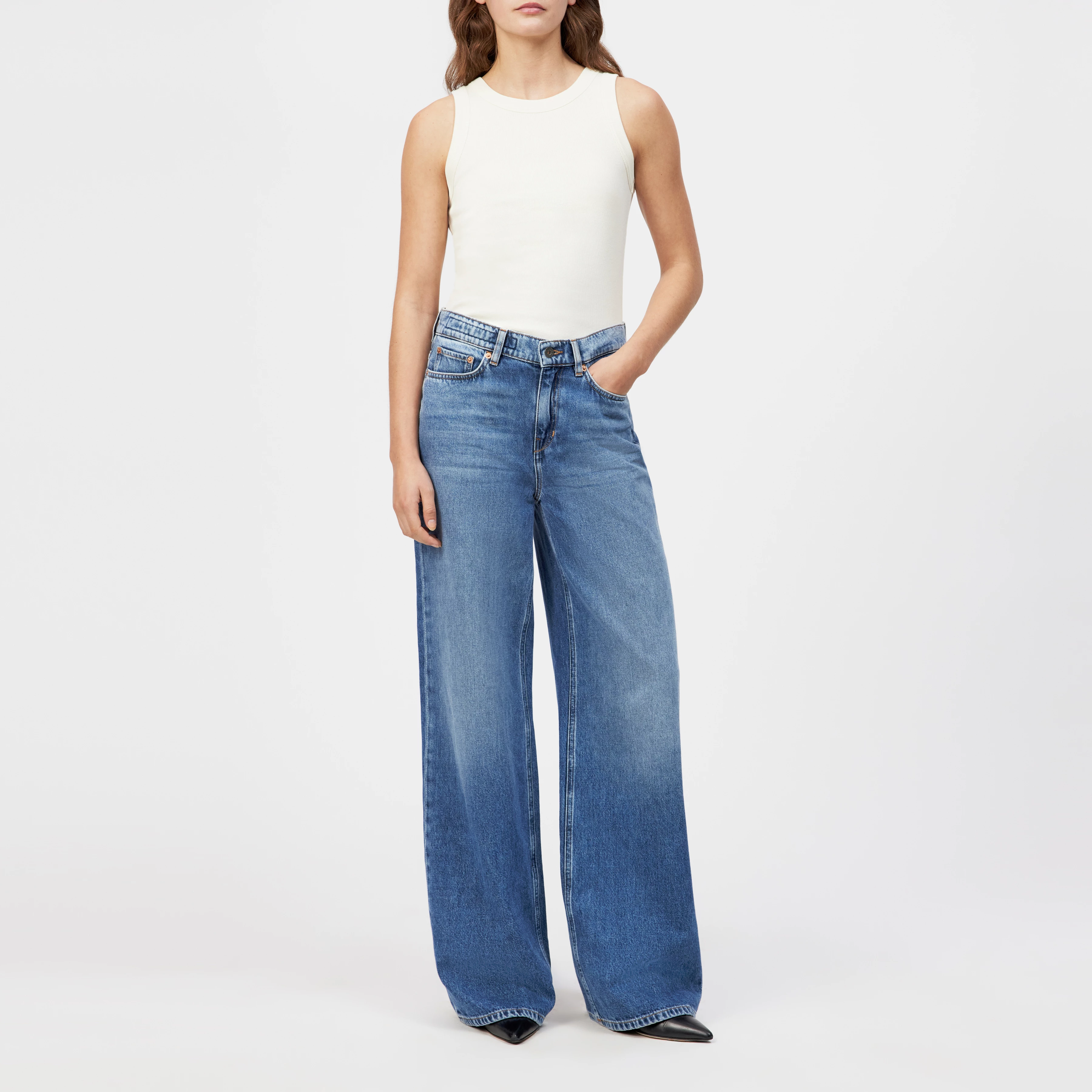 FLUNG - Mid-Waist Jeans - Damen - blau - Ganzkörper-Frontansicht