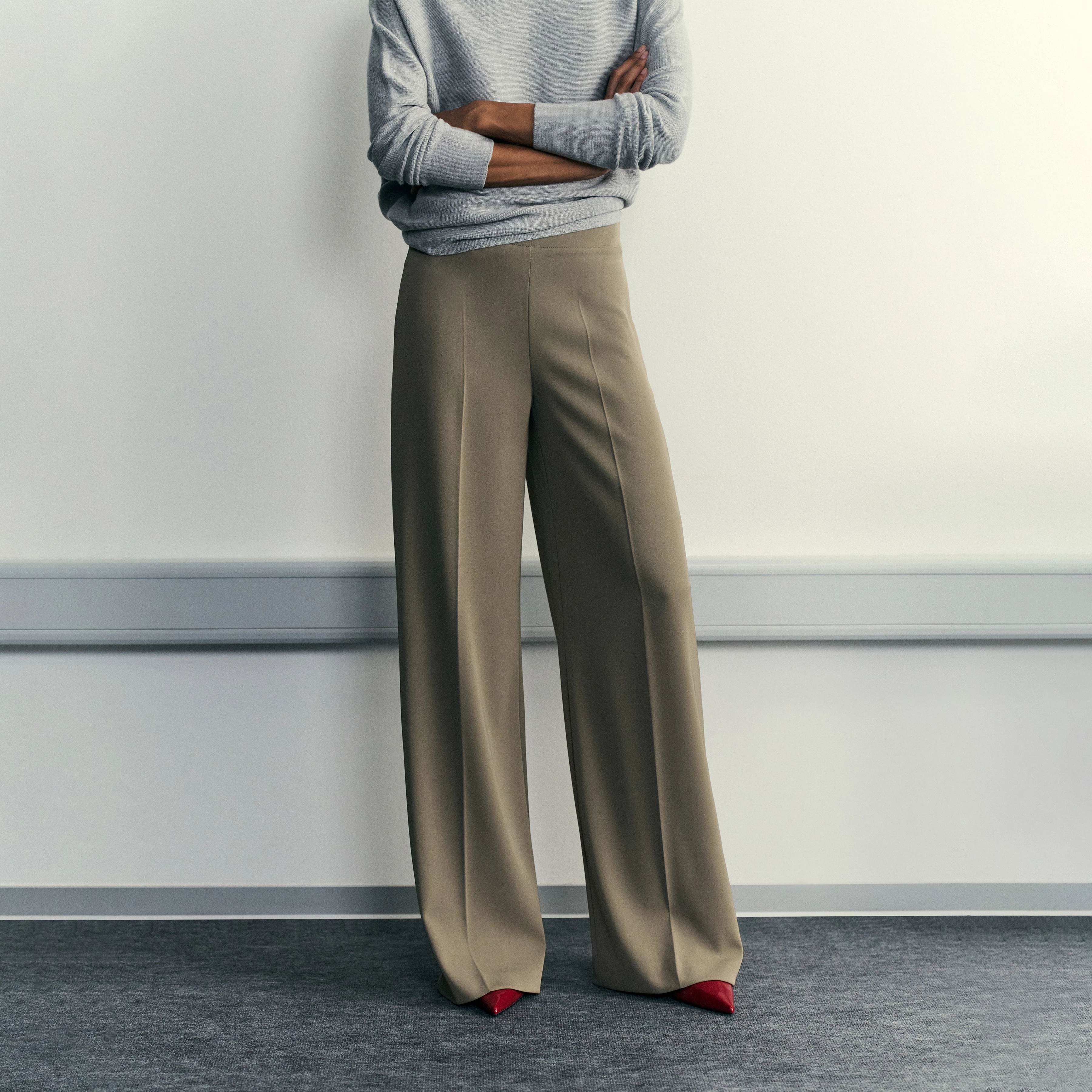 BEFORE - Pleated wide-leg trousers - women - beige