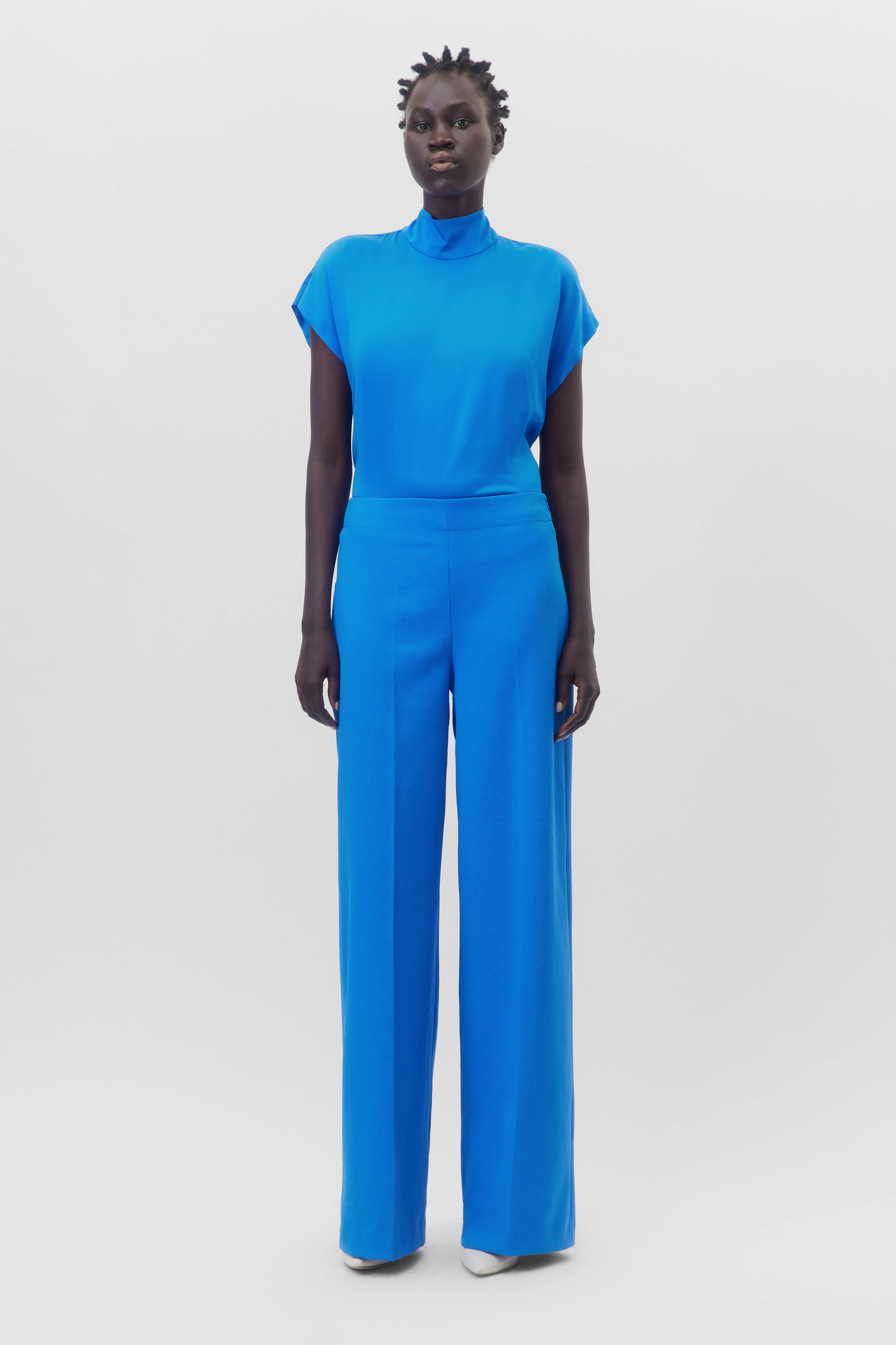 BEFORE - Techno-Stretch Marlenehose - Damen - blau - Ganzkörper-Frontansicht