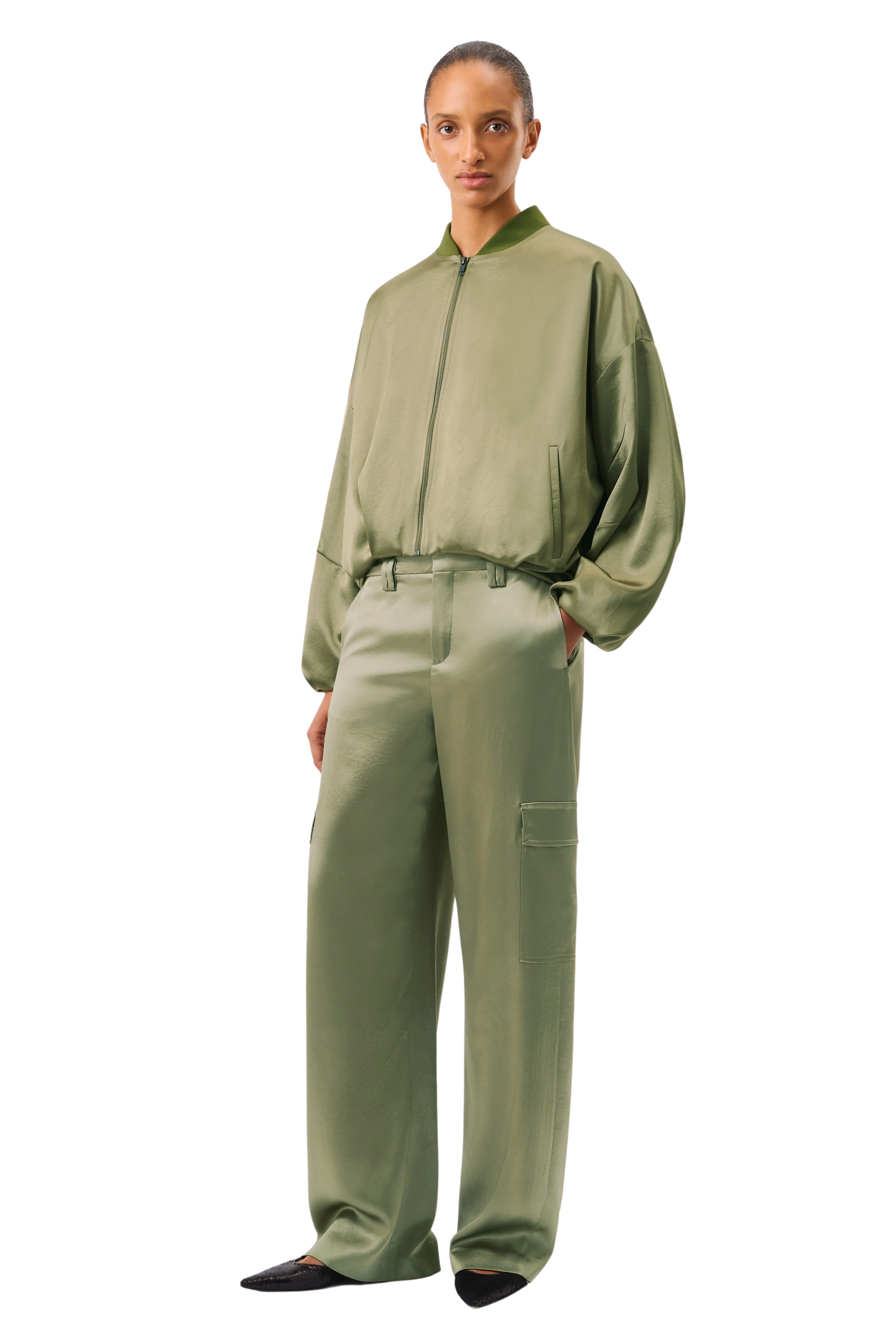 BRADDAN - Vrouwelijk bomberjack in luxe satijn - dames - groen - Freisteller Platzhalter