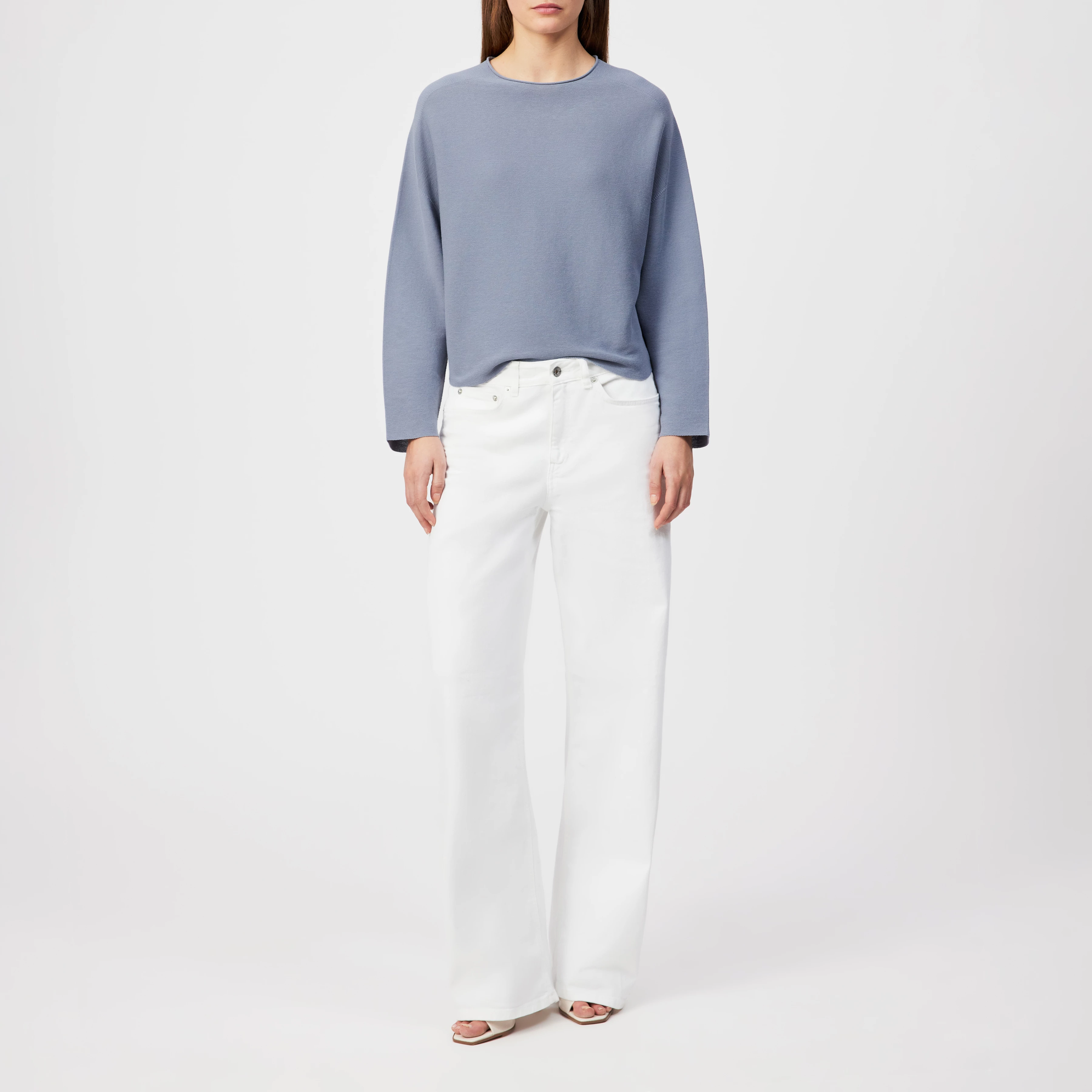 MEAMI - Cropped egg-shape pullover in pure cotton - women - blue - Ganzkörper-Frontansicht