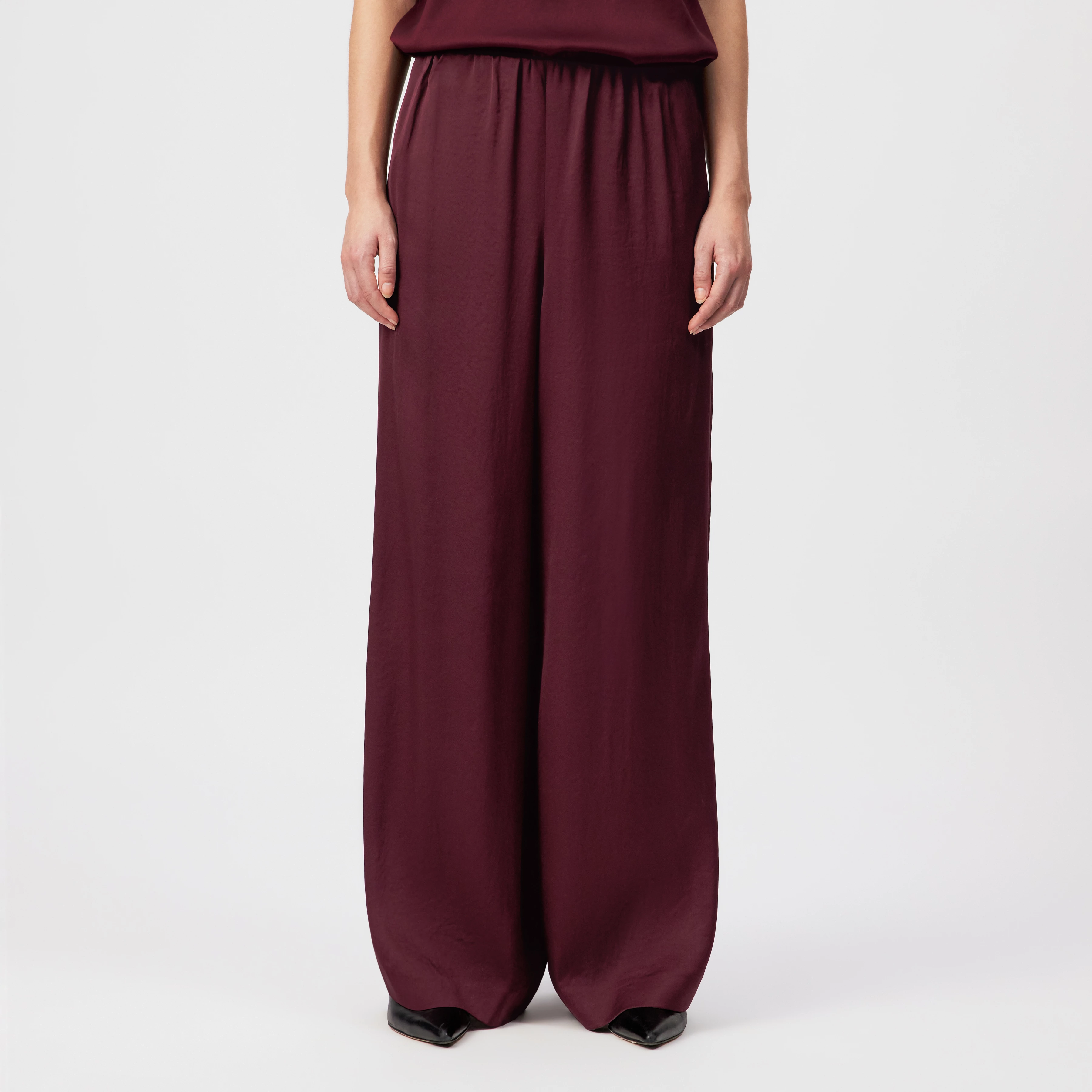 TWEEZER - Wide trousers in satin - women - red - Frontansicht